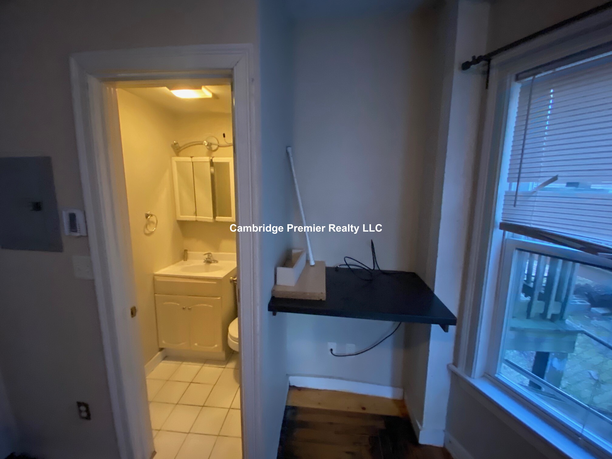 97 College Ave, Powder House Square