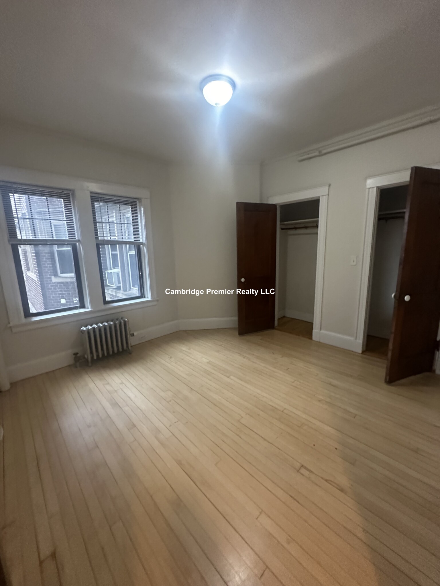 5 Linnaean St, Neighborhood Nine