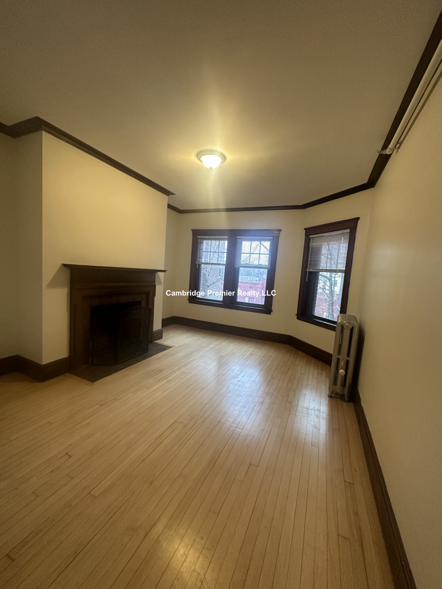 5 Linnaean St, Neighborhood Nine