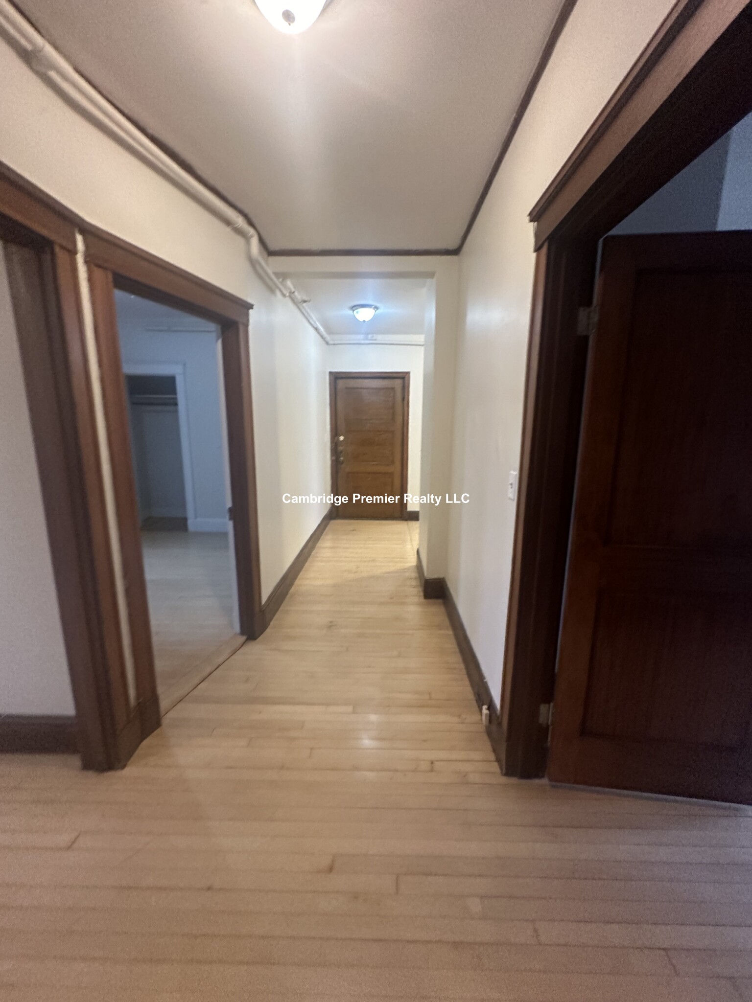 5 Linnaean St, Neighborhood Nine