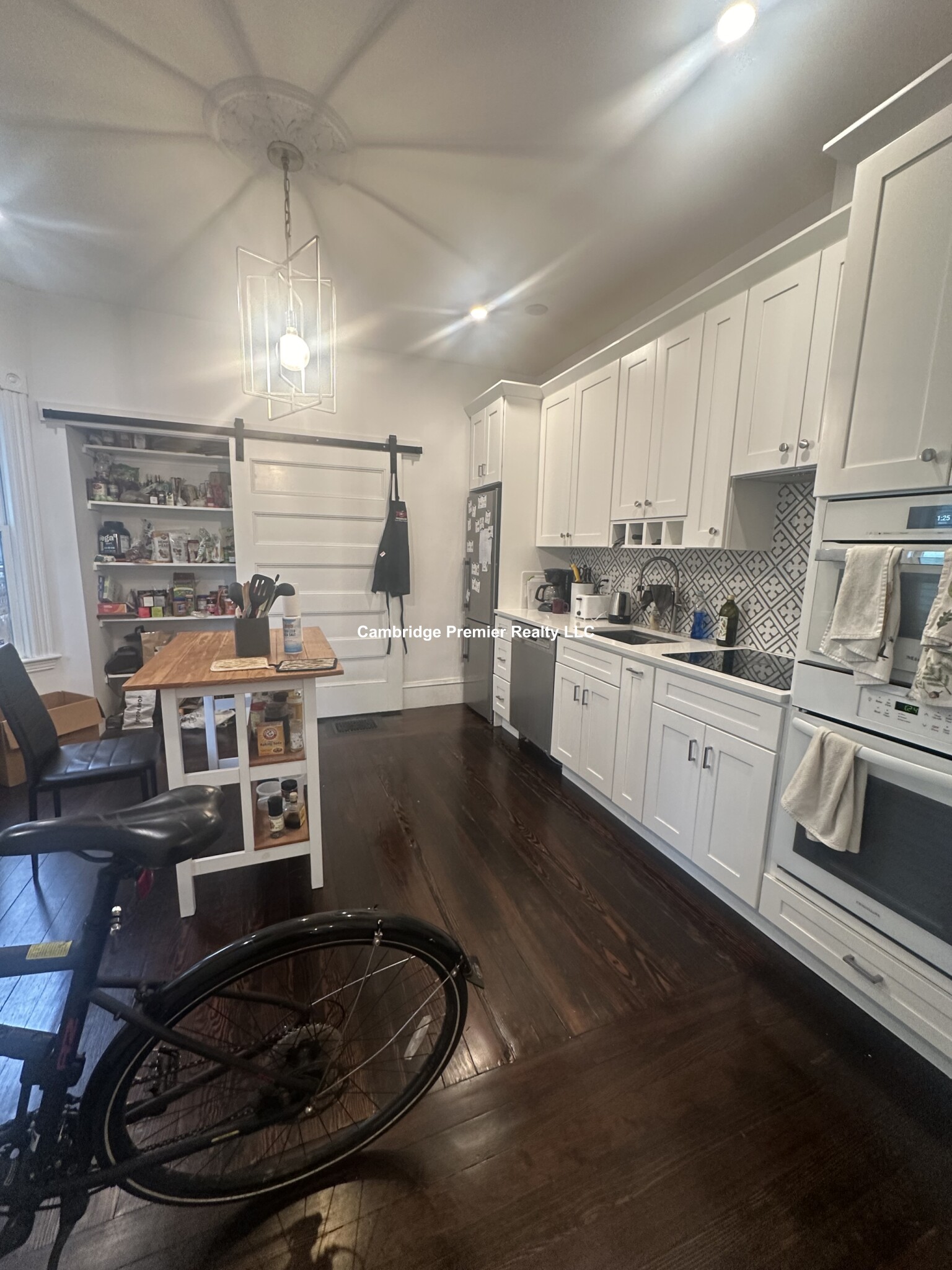 35 Highland Ave, Mid-Cambridge