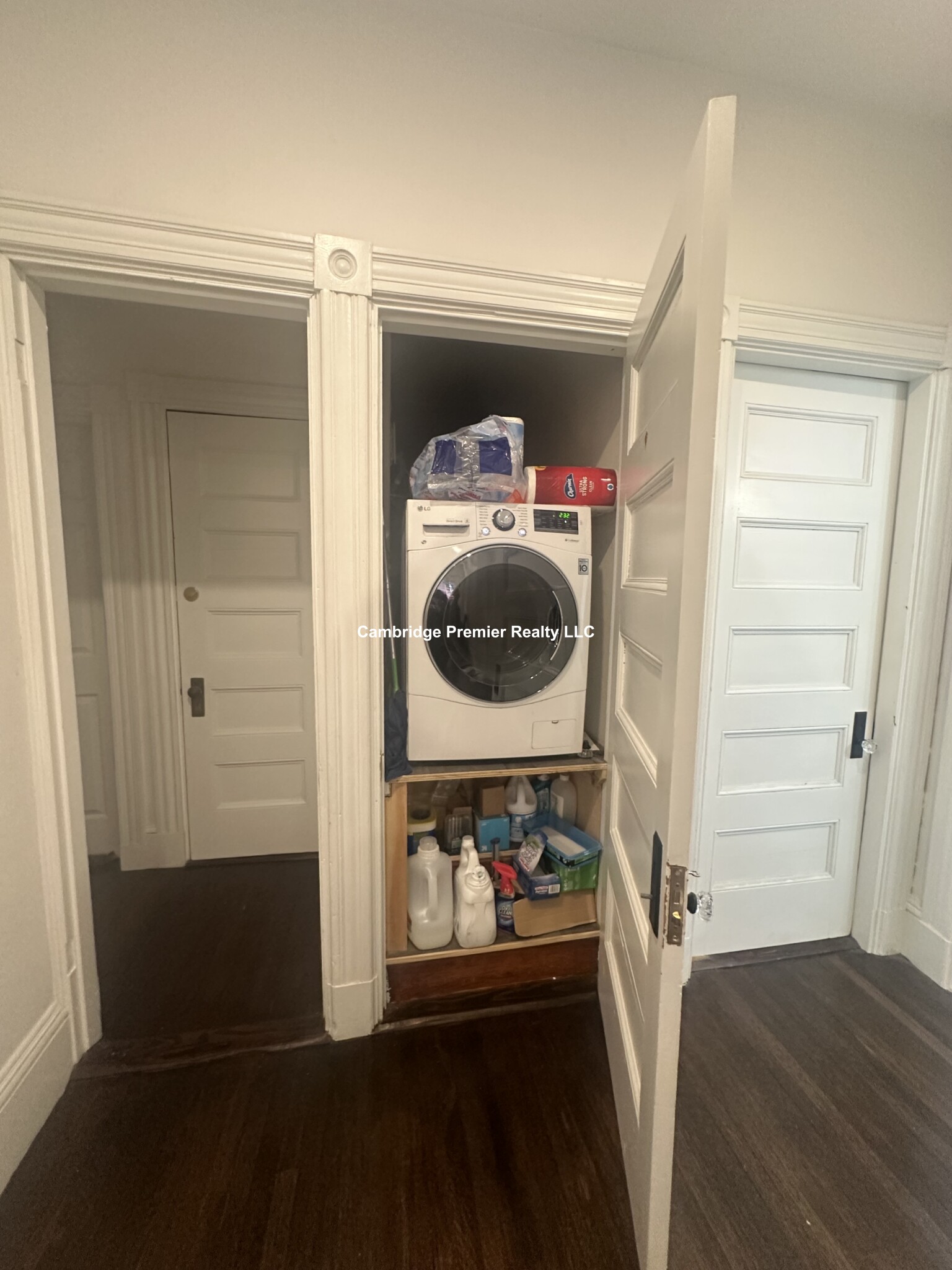 35 Highland Ave, Mid-Cambridge