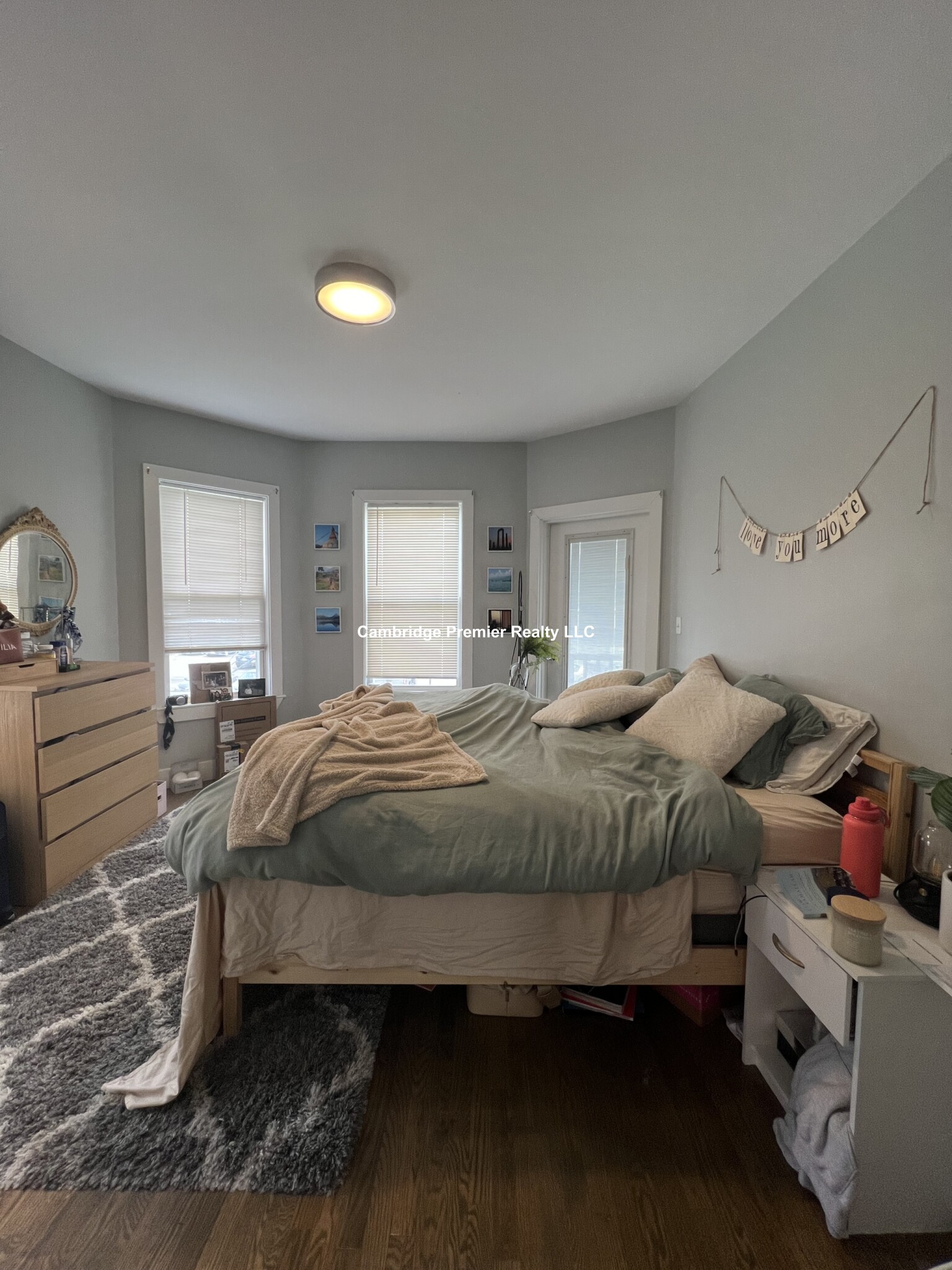 272 Beacon St, Ward Two