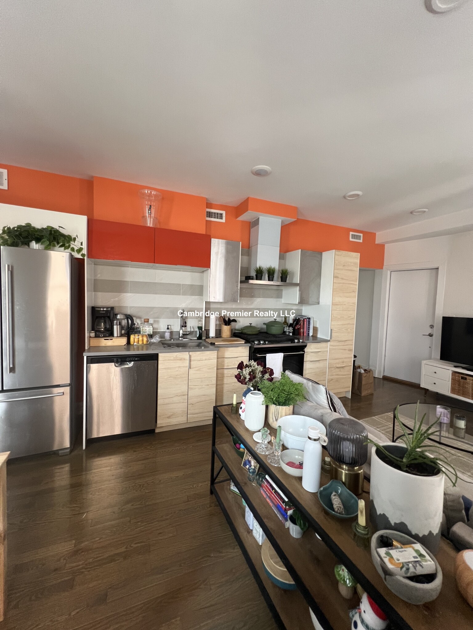 272 Beacon St, Ward Two