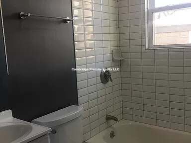 7 Fenno St, Neighborhood Nine