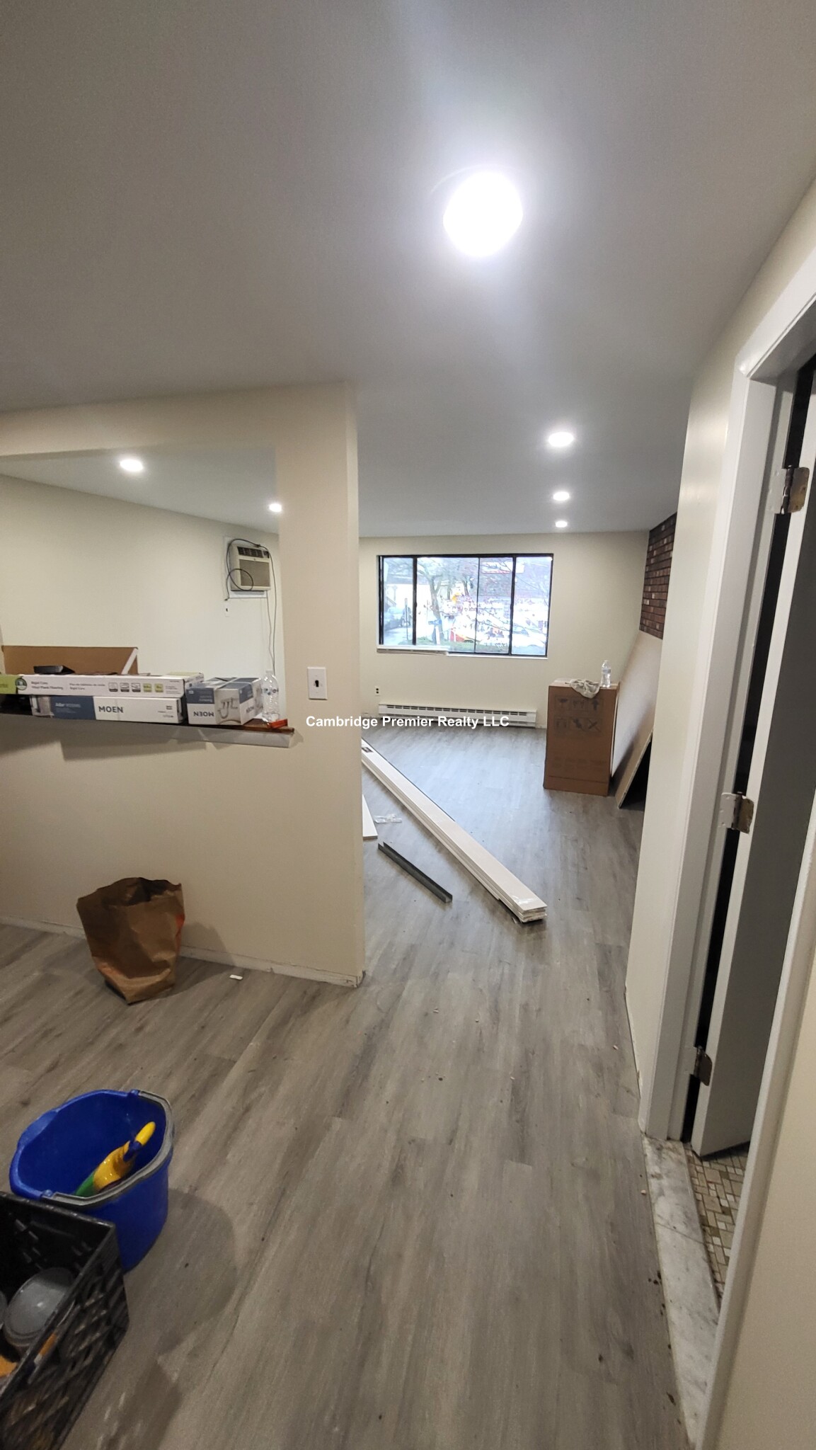 102 Alpine St, Powder House Square