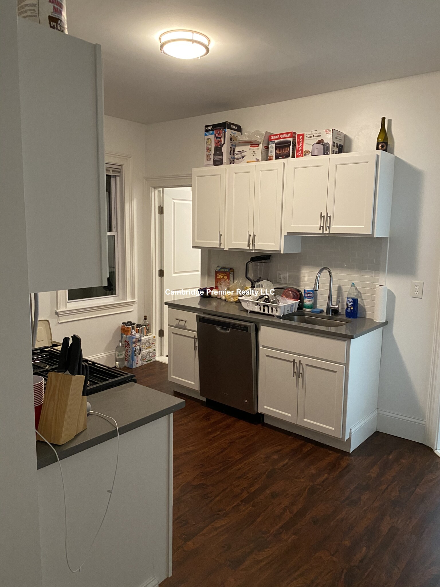 122 Columbia St, The Port