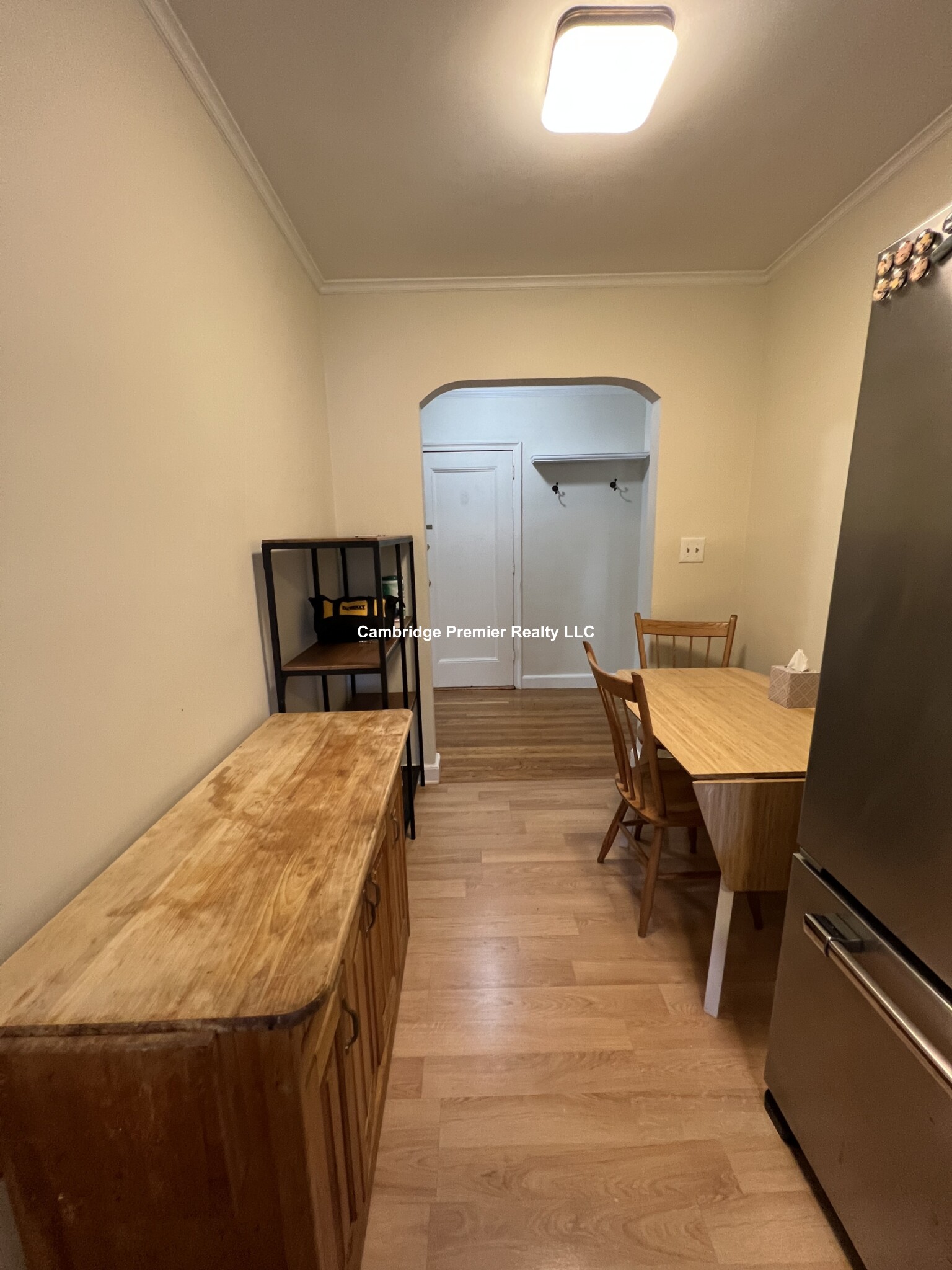 14 Presidents Ln, Quincy