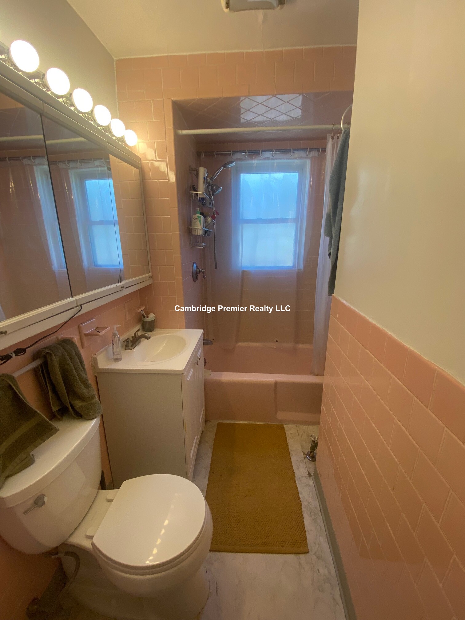 8 Mapleton St, Brighton