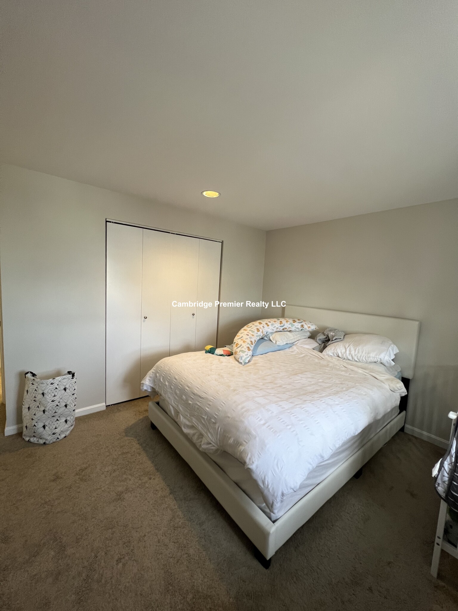 218 Thorndike St, East Cambridge