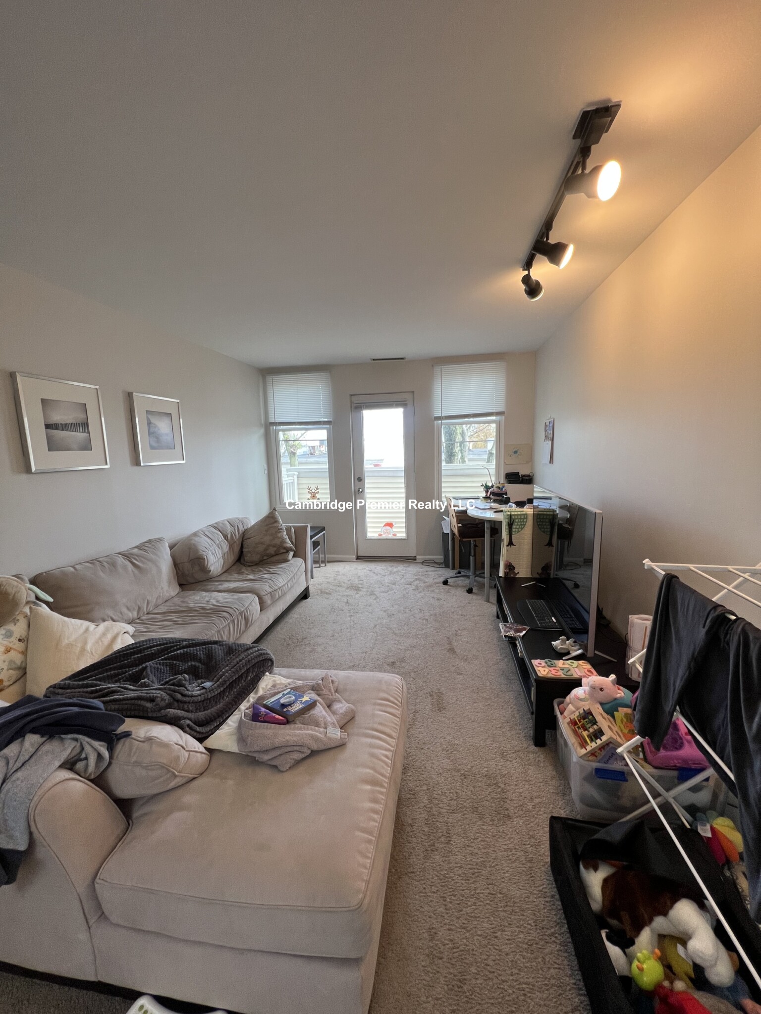 218 Thorndike St, East Cambridge