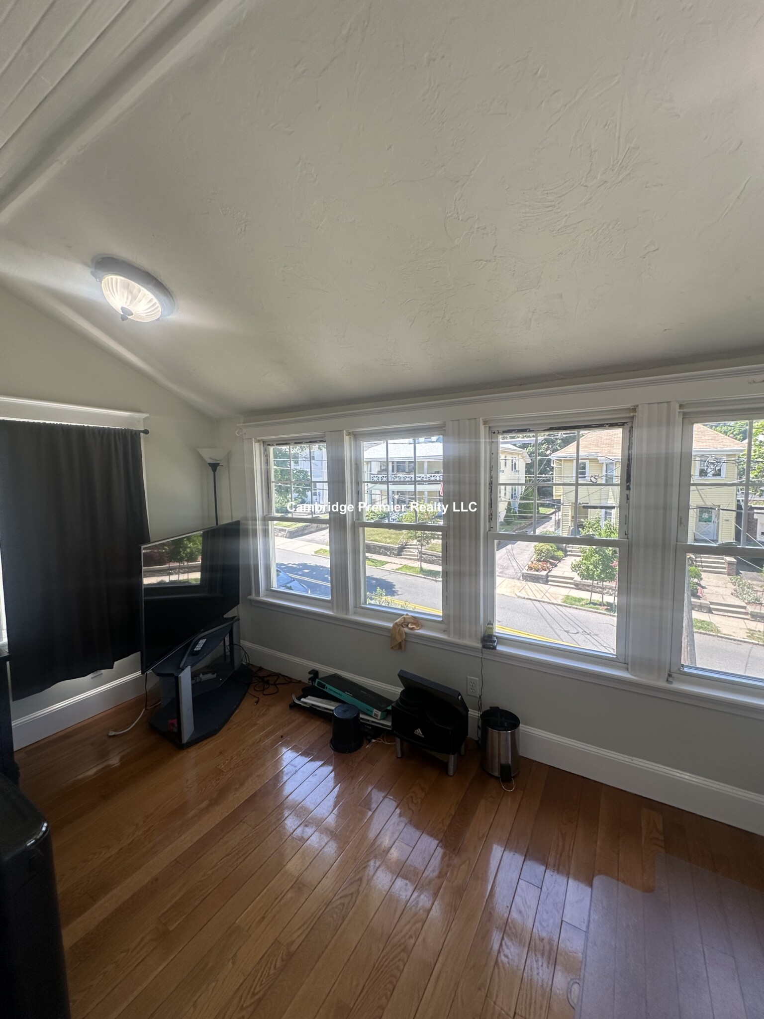 399 School St, Watertown