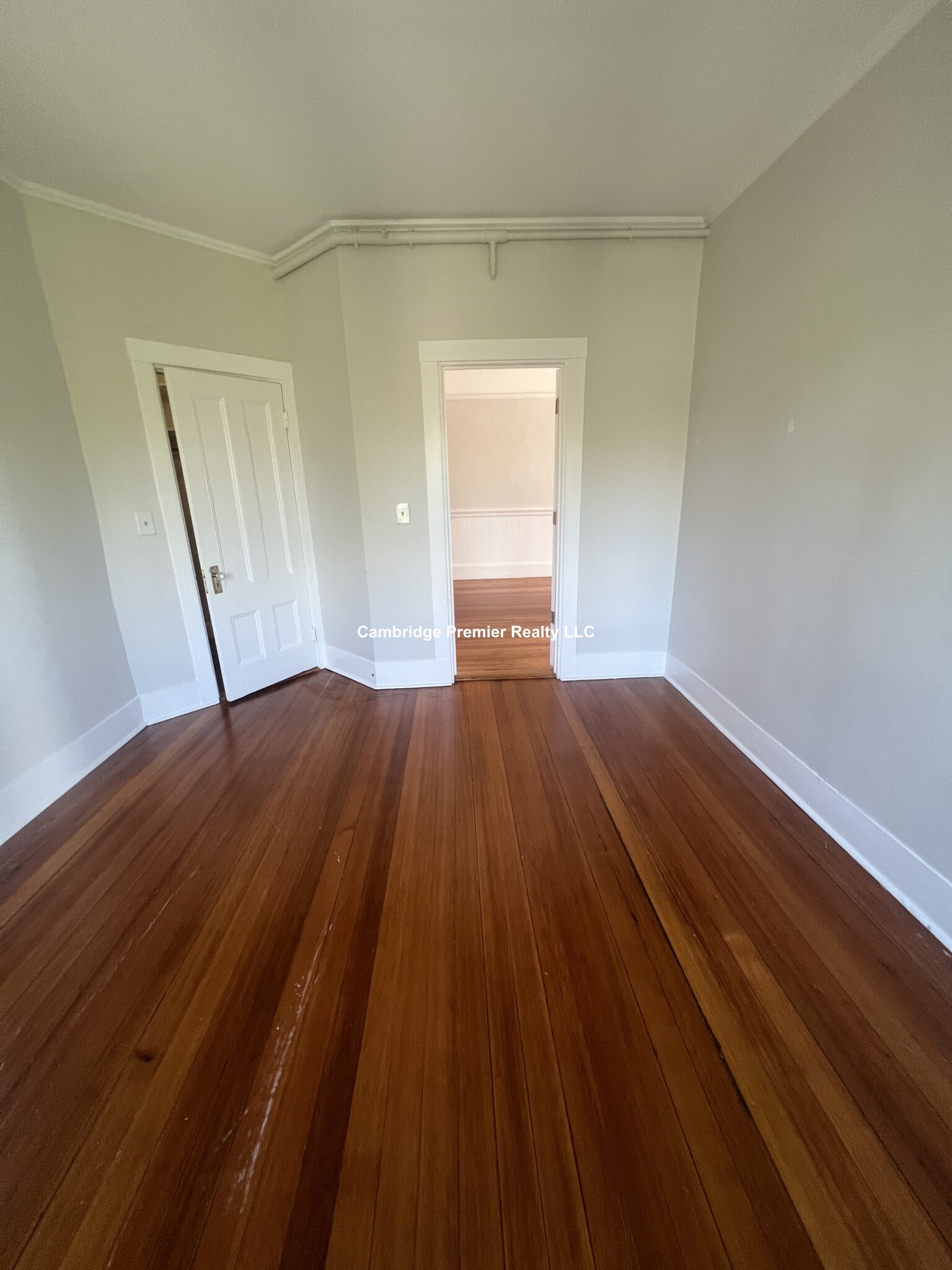 1039 Massachusetts Ave, Harvard Square