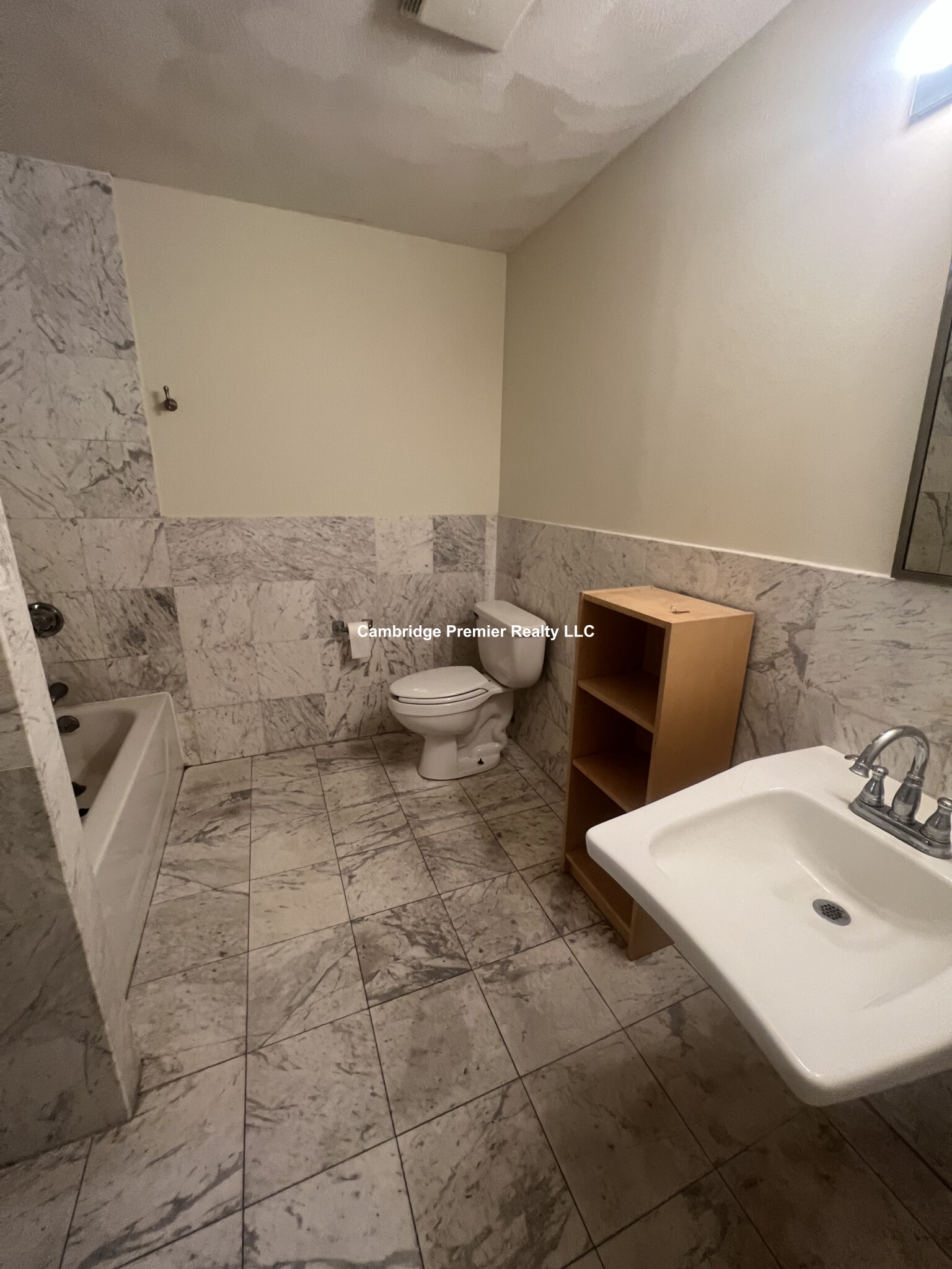 373 Highland Ave, Powder House Square