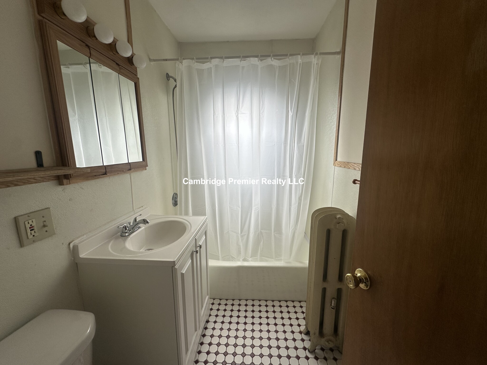 56 Derby St, Somerville