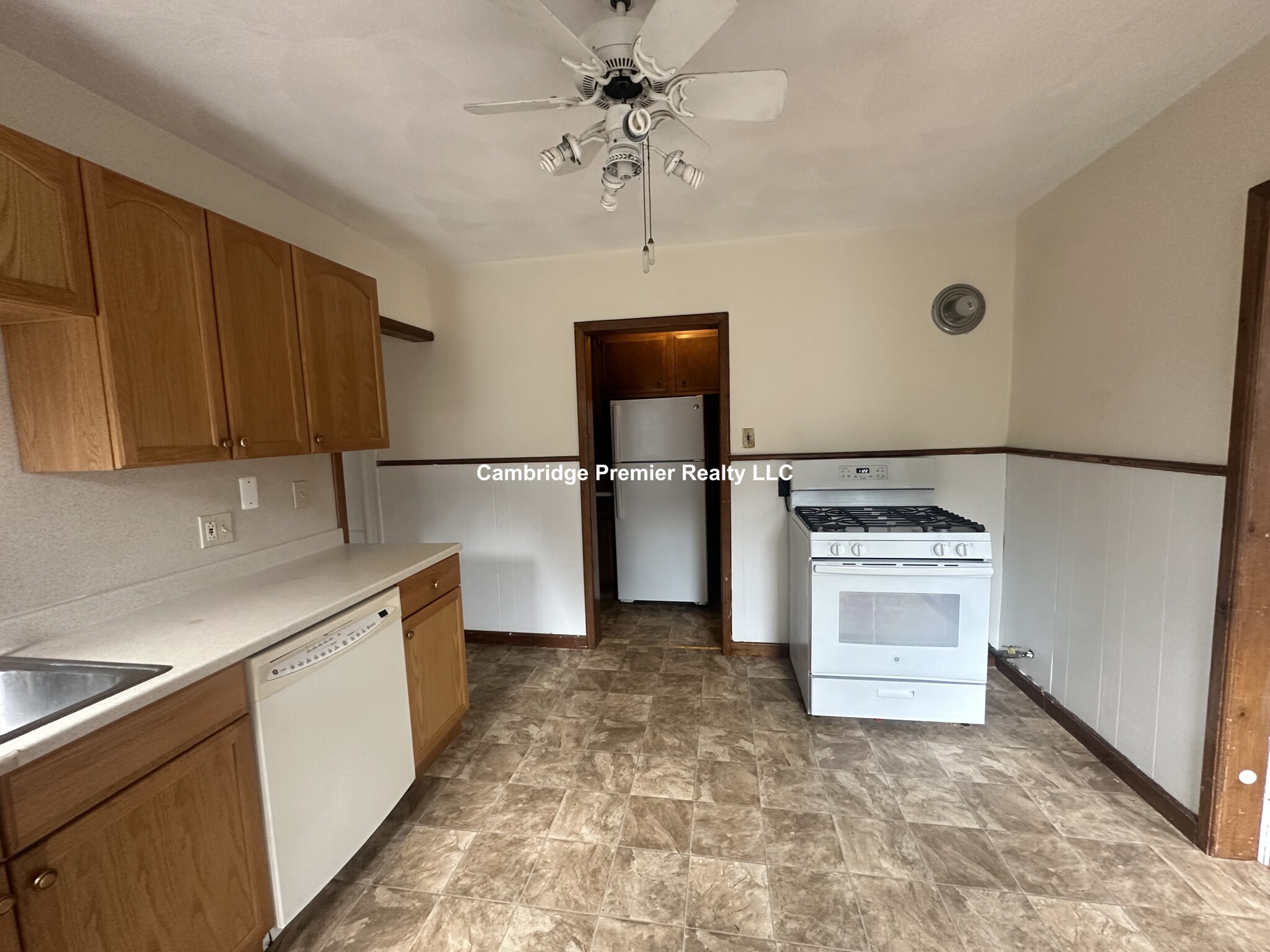 56 Derby St, Somerville