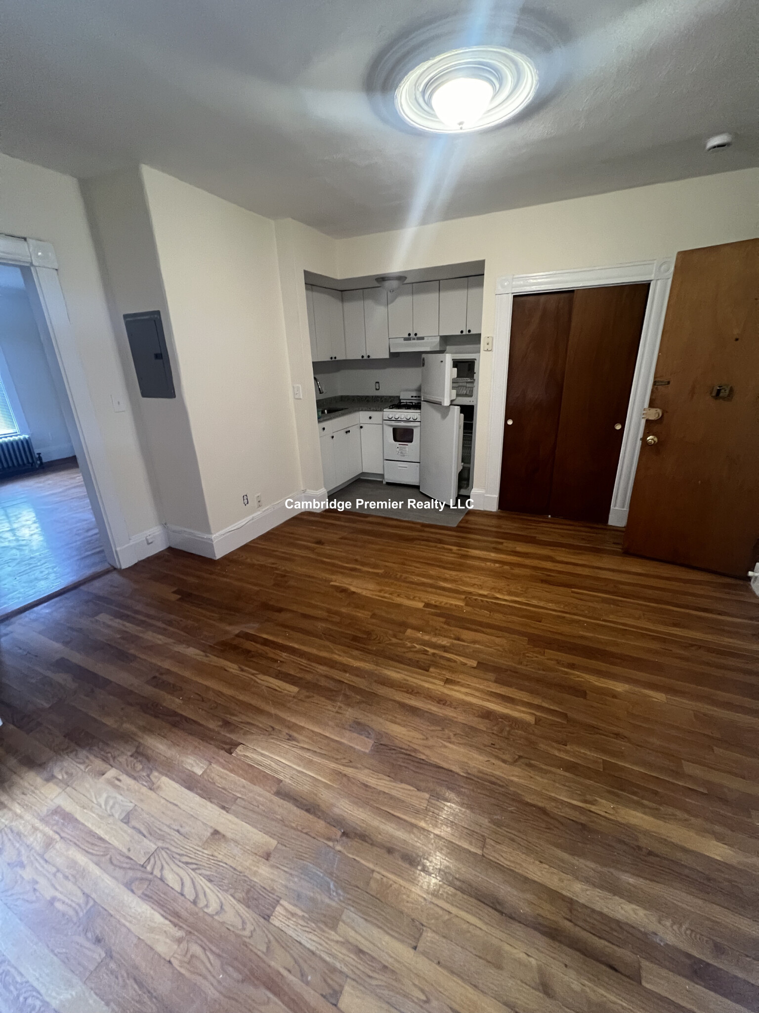 381 Harvard St, Mid-Cambridge