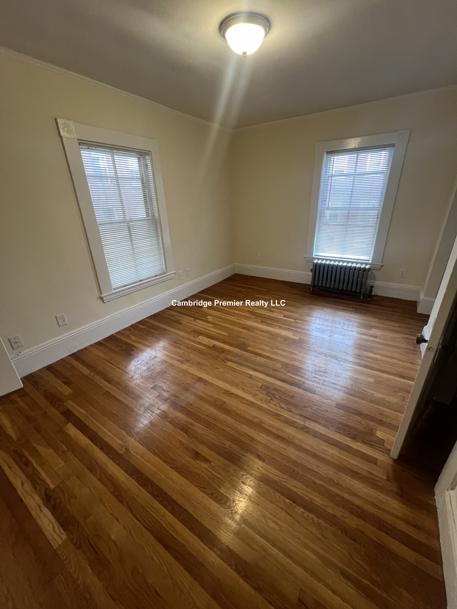 381 Harvard St, Mid-Cambridge