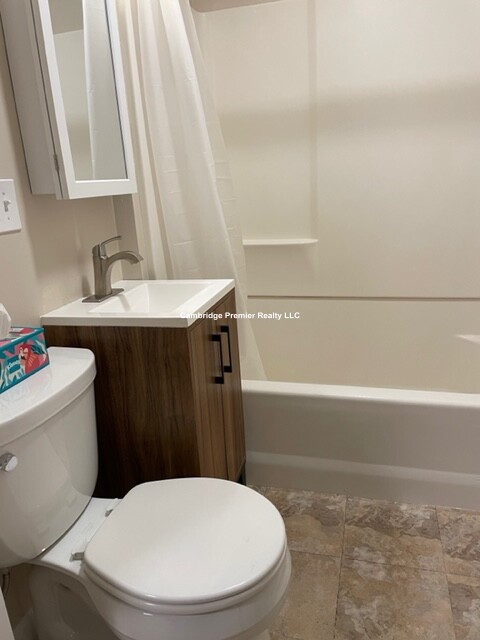 67 Ellery St, Mid-Cambridge