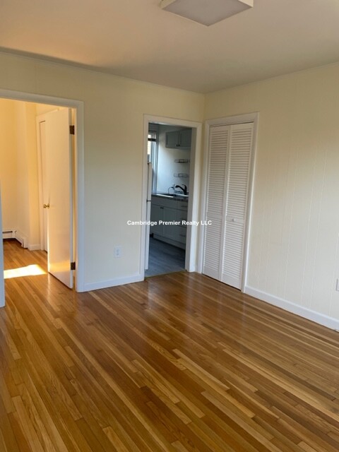 67 Ellery St, Mid-Cambridge