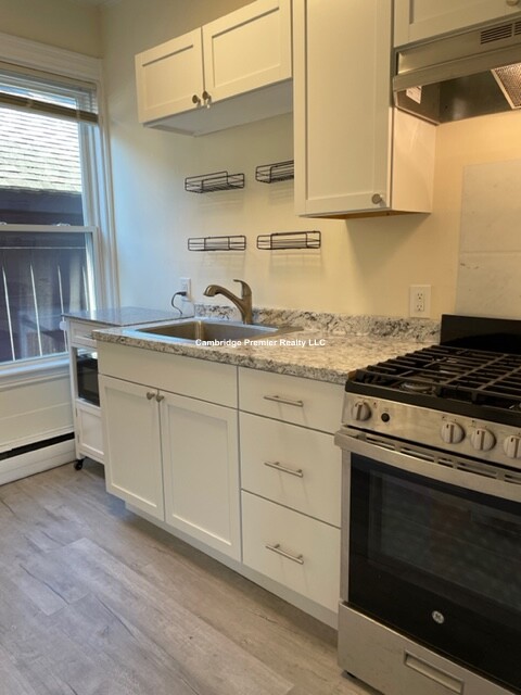 67 Ellery St, Mid-Cambridge
