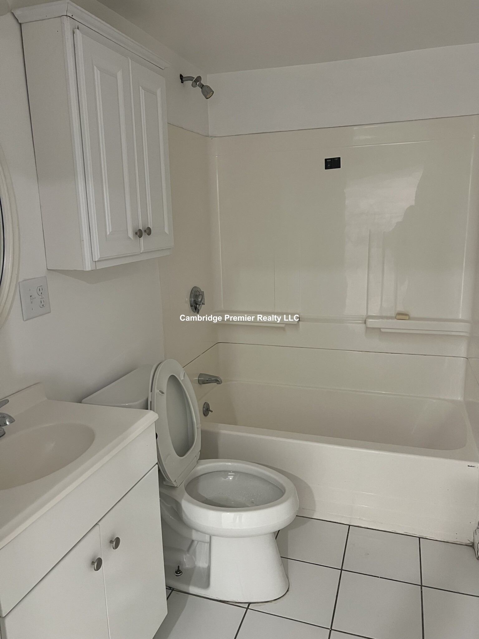 904 Moody St, South Side