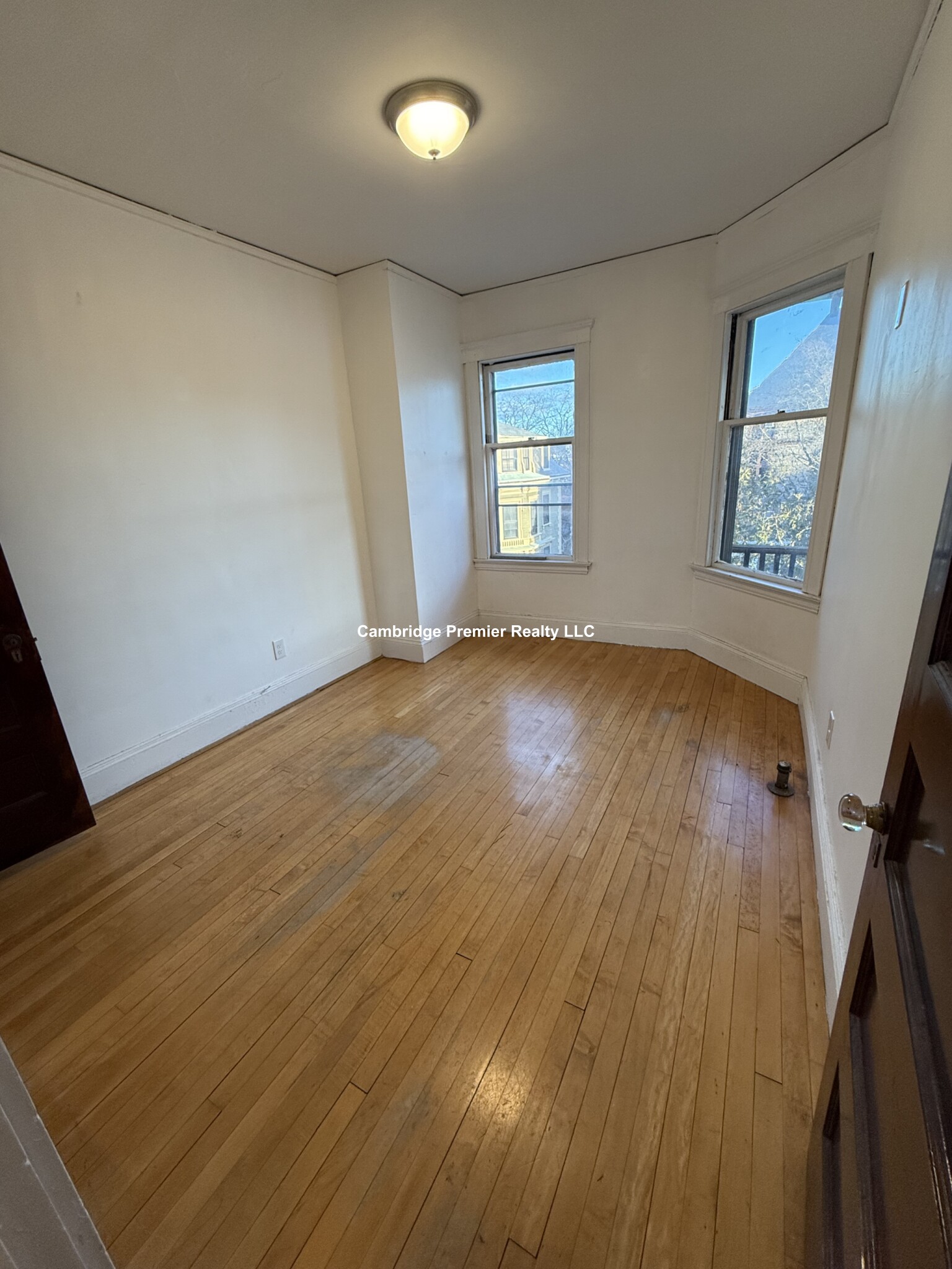 2 Clinton St, Mid-Cambridge