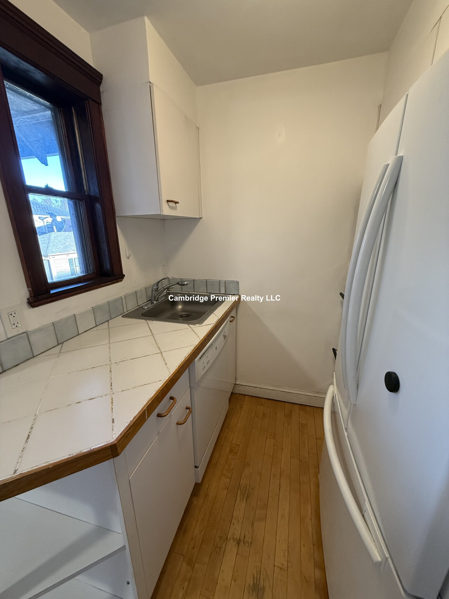 2 Clinton St, Mid-Cambridge