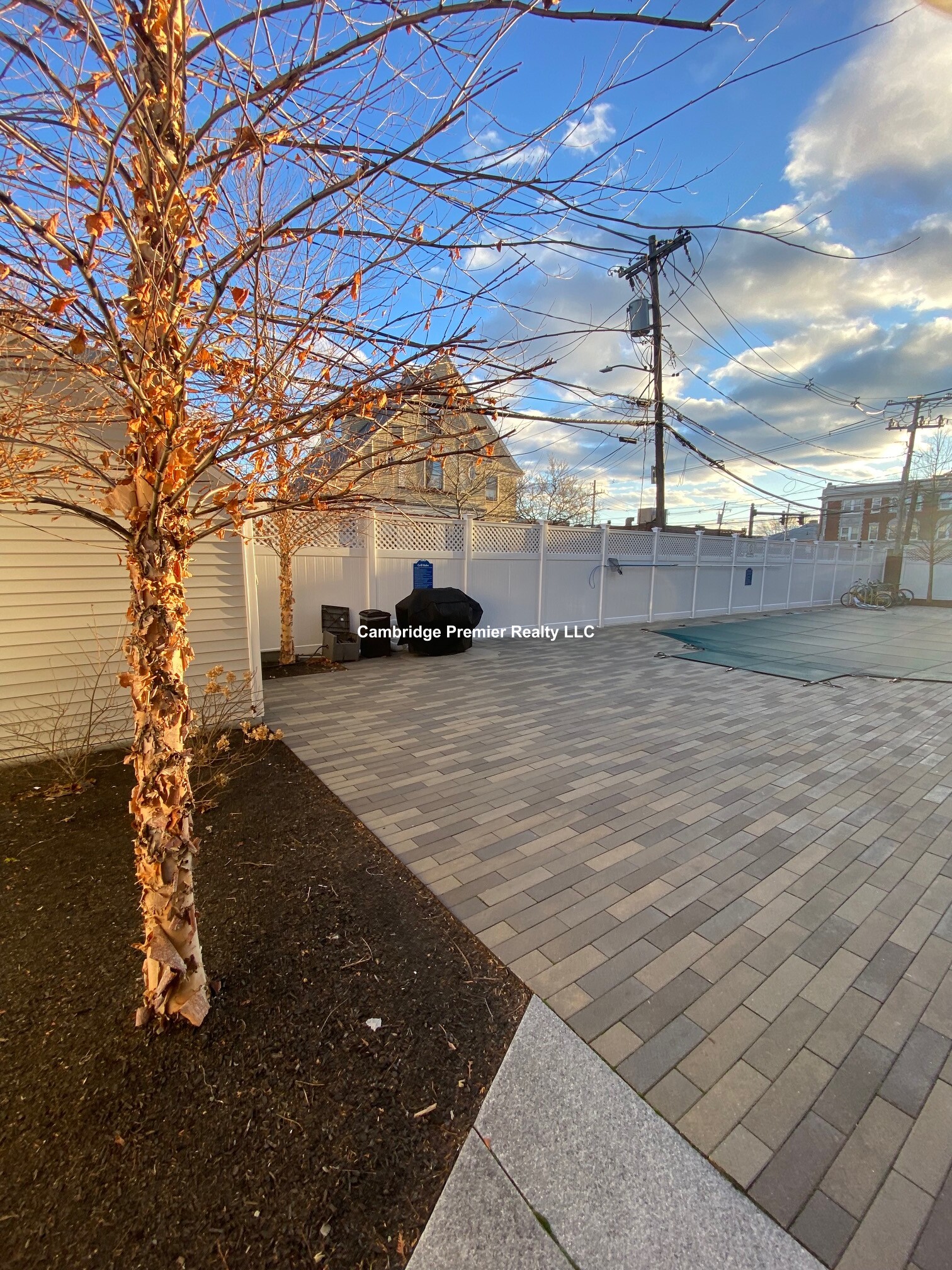 215 Massachusetts Ave, Arlington