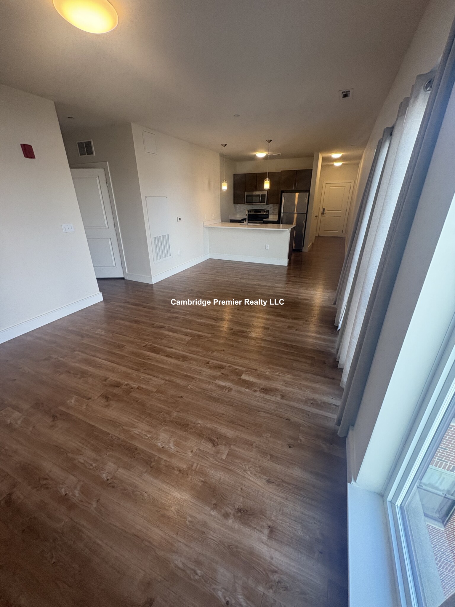 446 Cambridge St. - 3,600USD / month