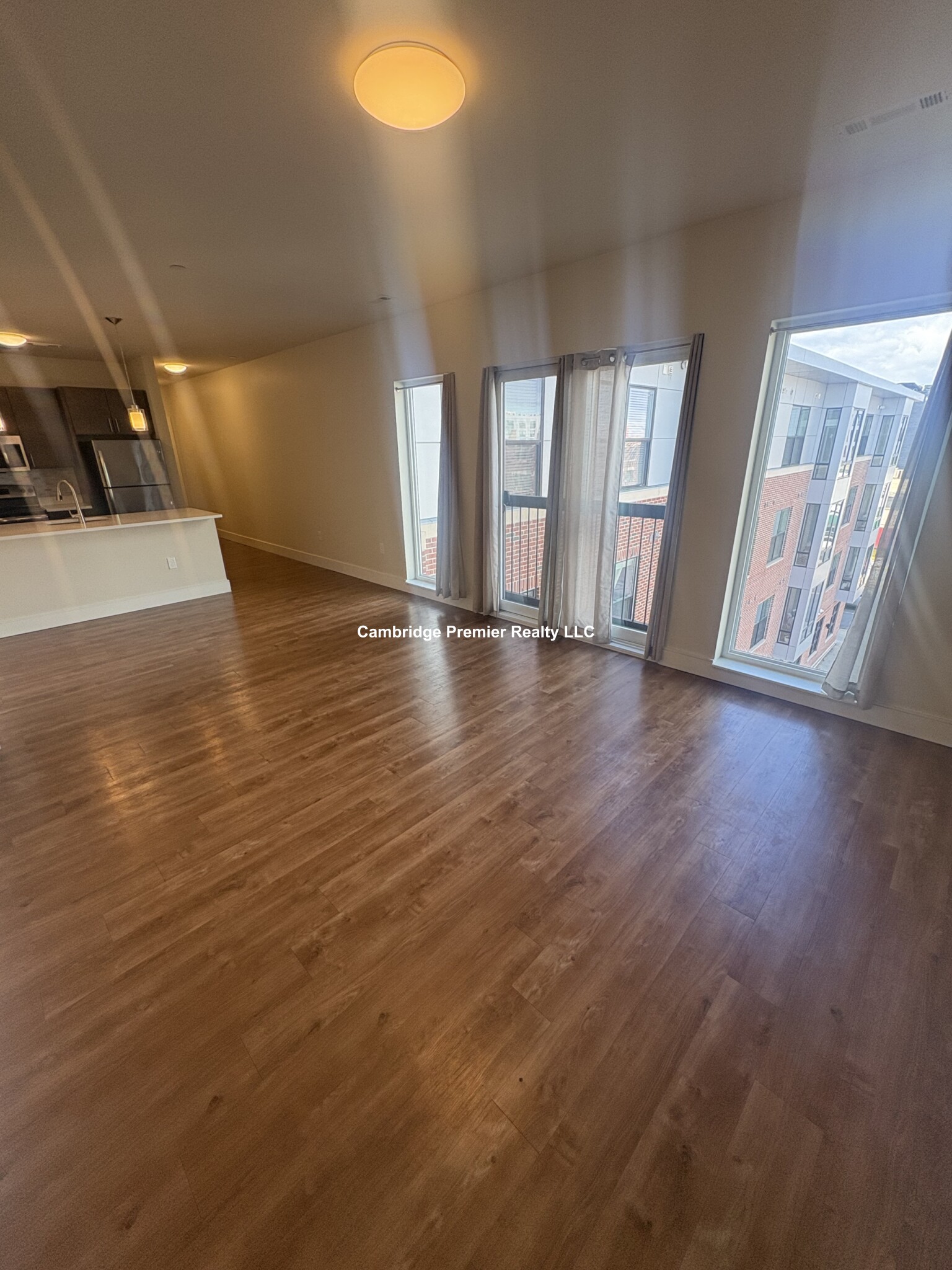 446 Cambridge St. - 3,600USD / month