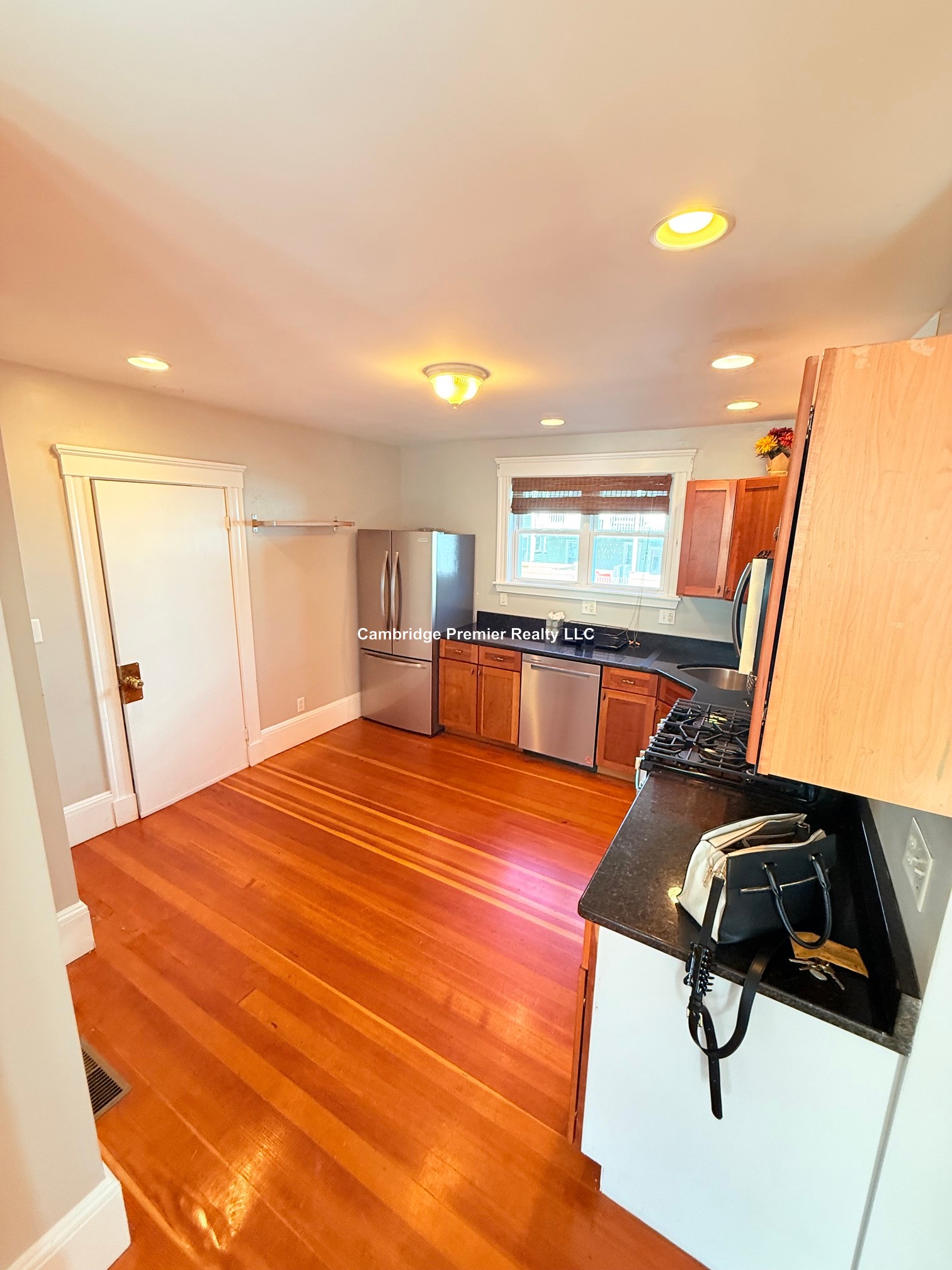 Photo 25 of Waldo Ave. Unit 1F