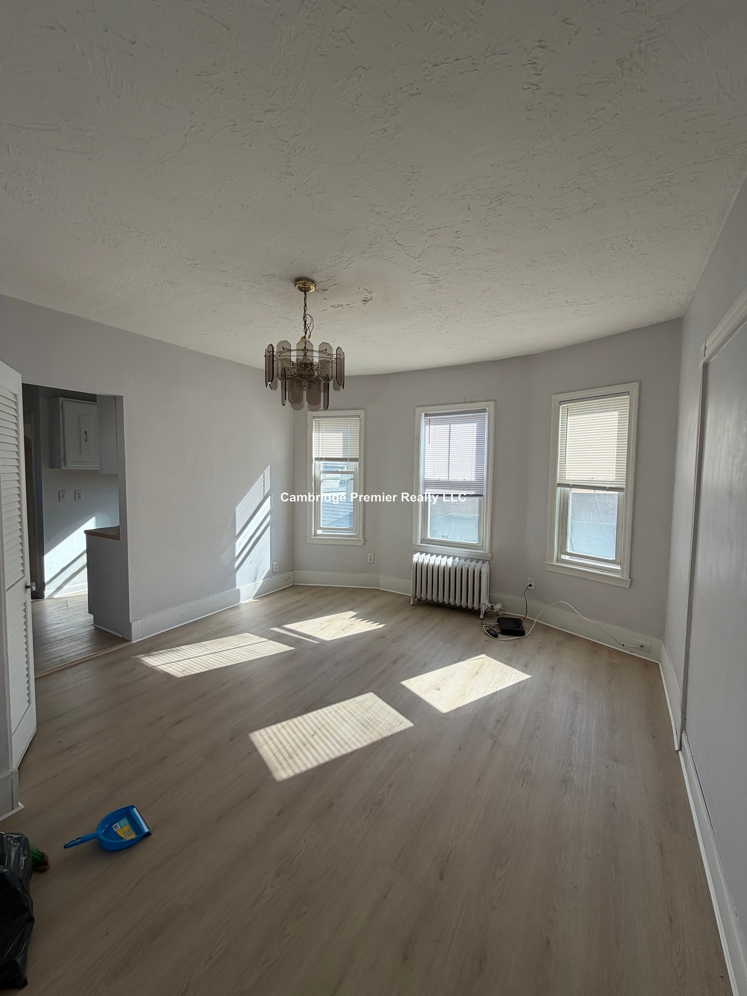 Photo 11 of Everett Ave. Unit 2