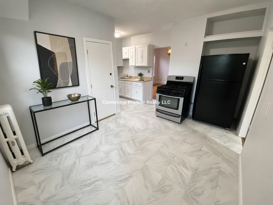 Photos of apartment on Everett Ave.,Somerville MA 02145