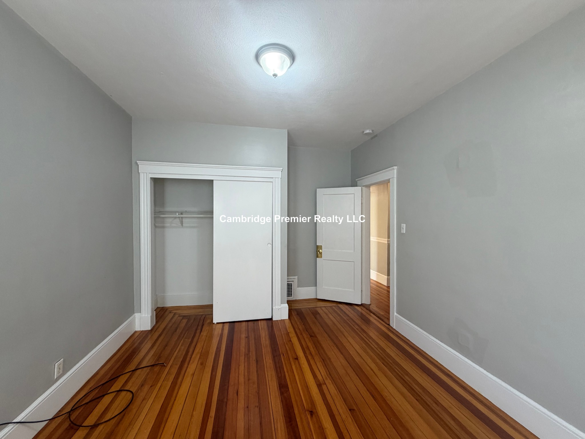 Photos of apartment on Waldo Ave.,Somerville MA 02143