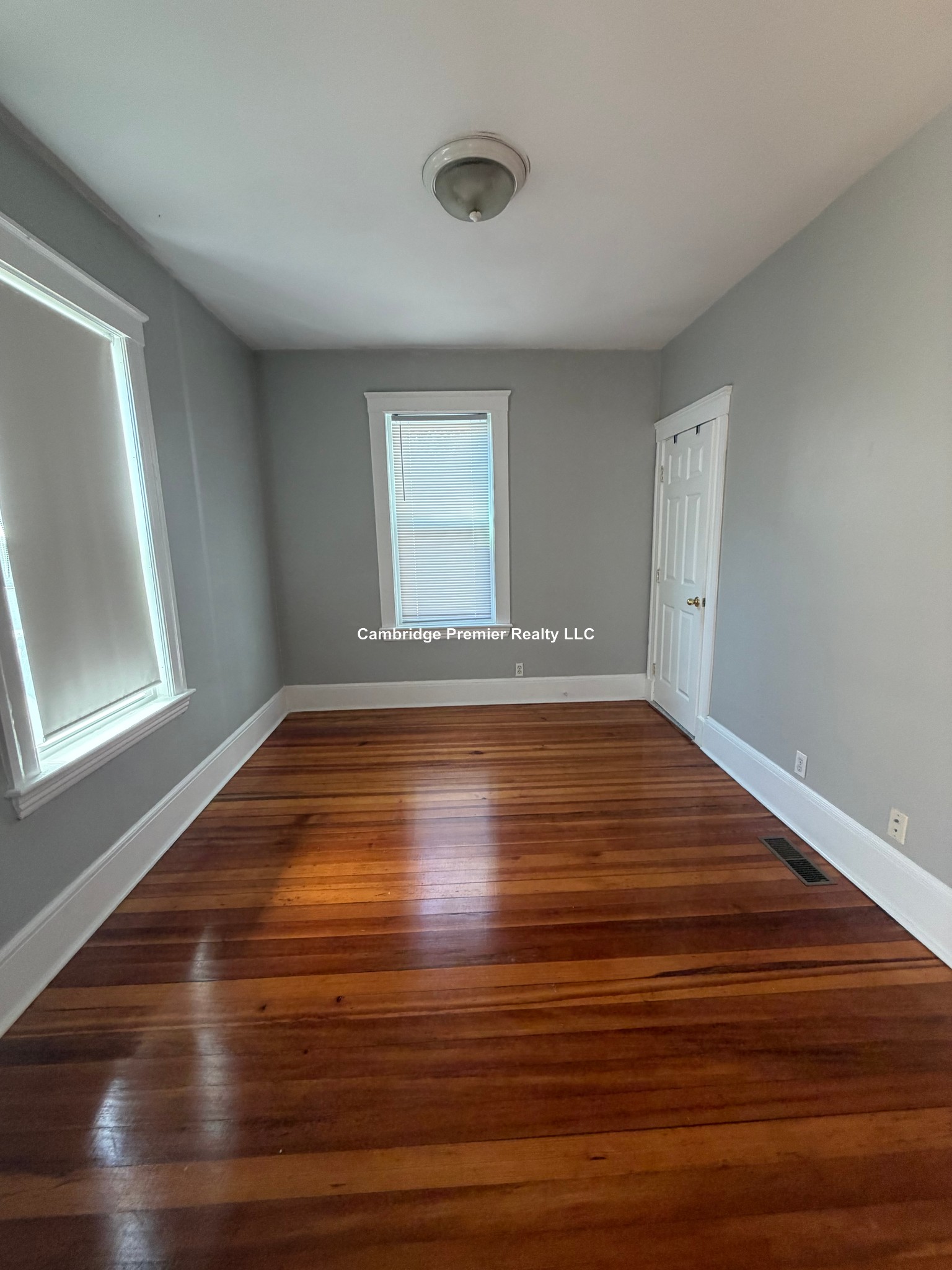 Photos of apartment on Waldo Ave.,Somerville MA 02143