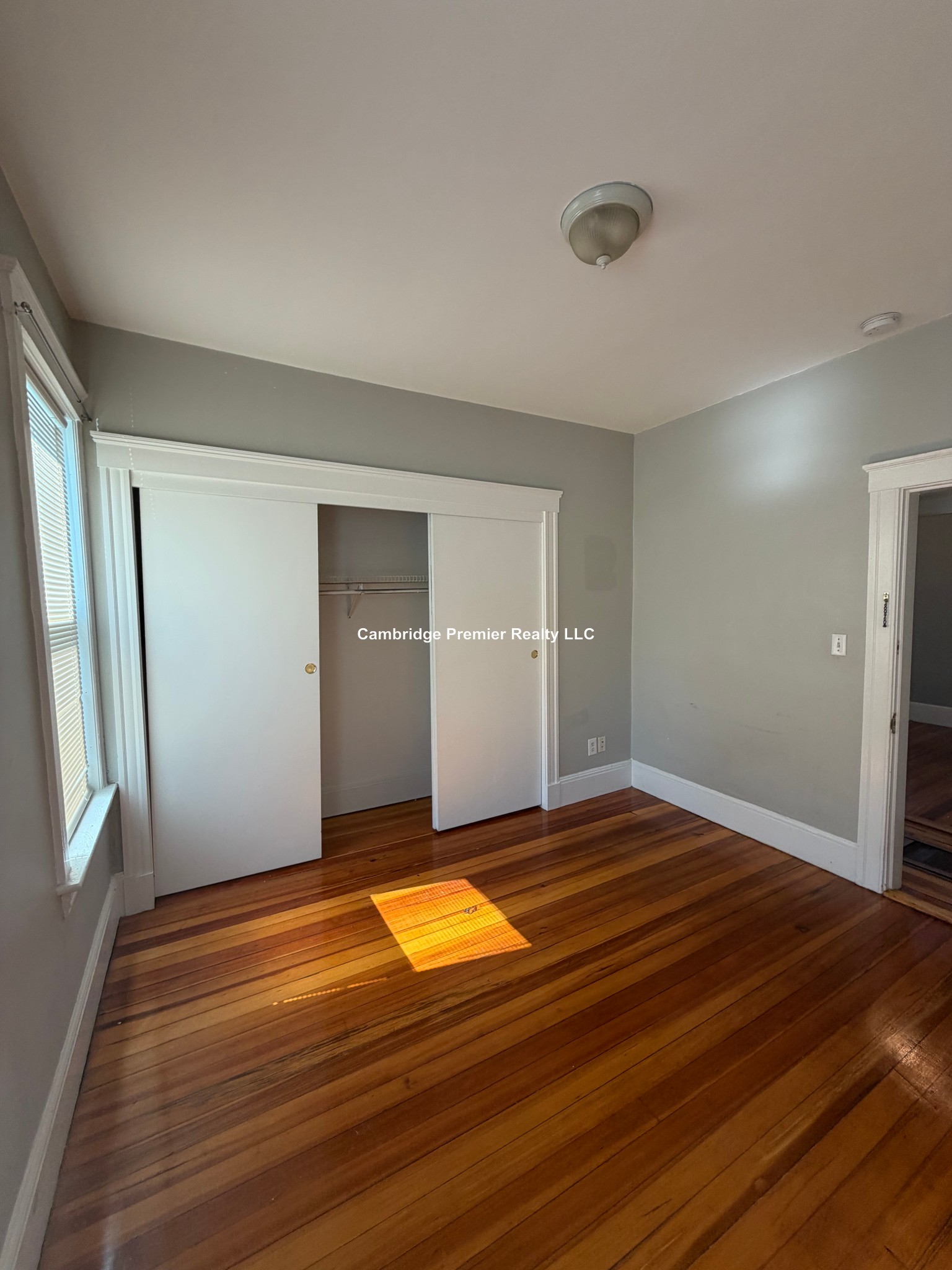 Photos of apartment on Waldo Ave.,Somerville MA 02143