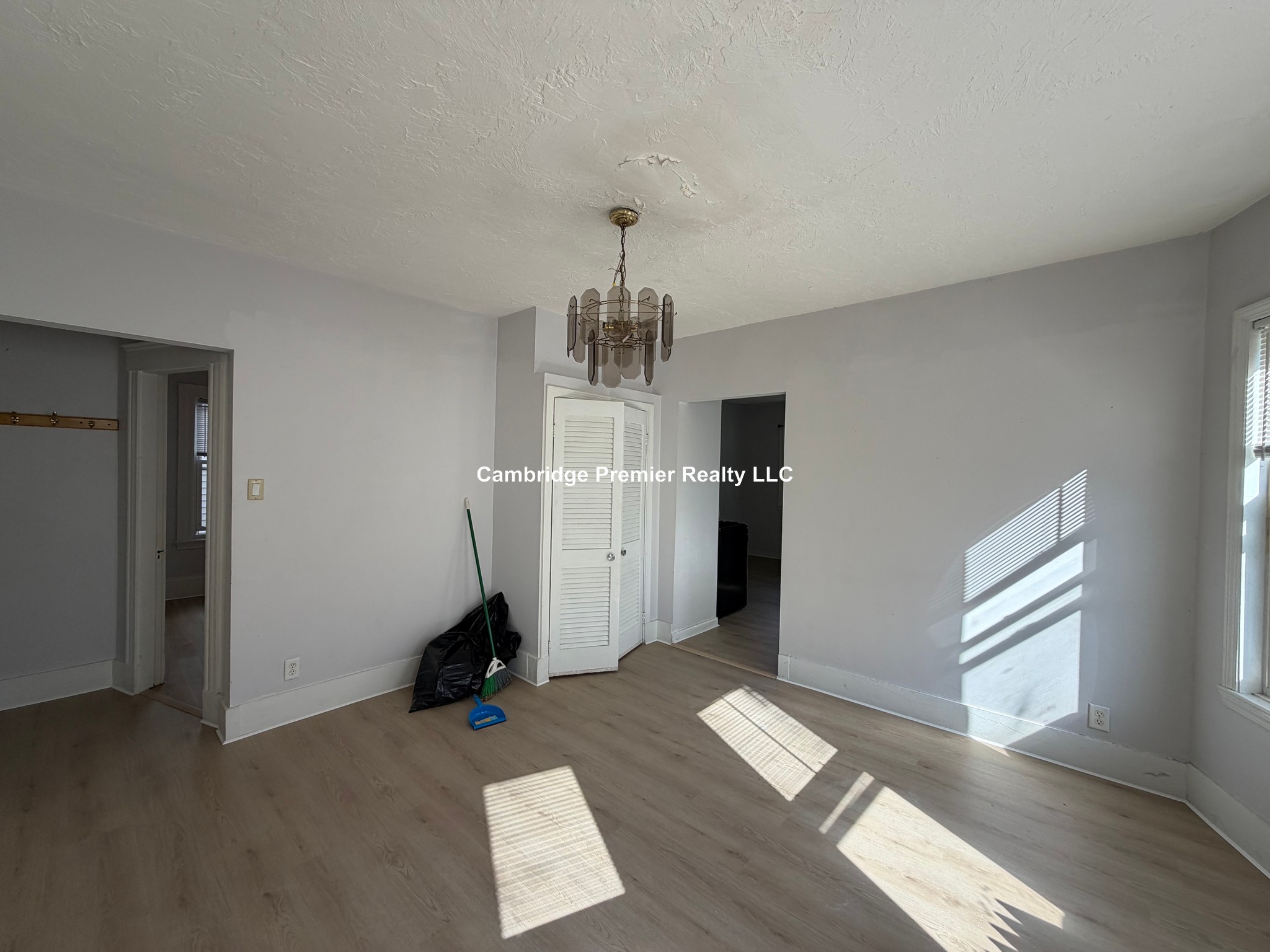 Photo 12 of Everett Ave. Unit 2