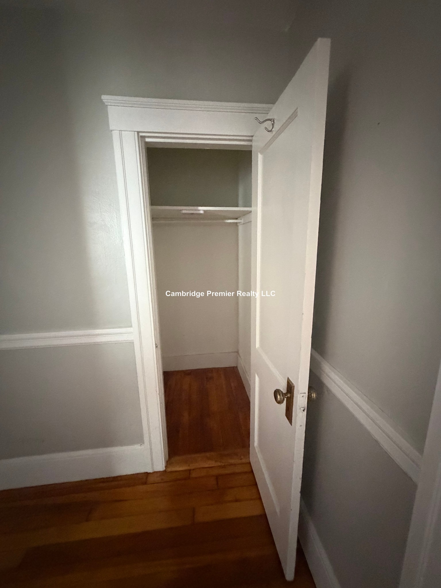 Photos of apartment on Waldo Ave.,Somerville MA 02143