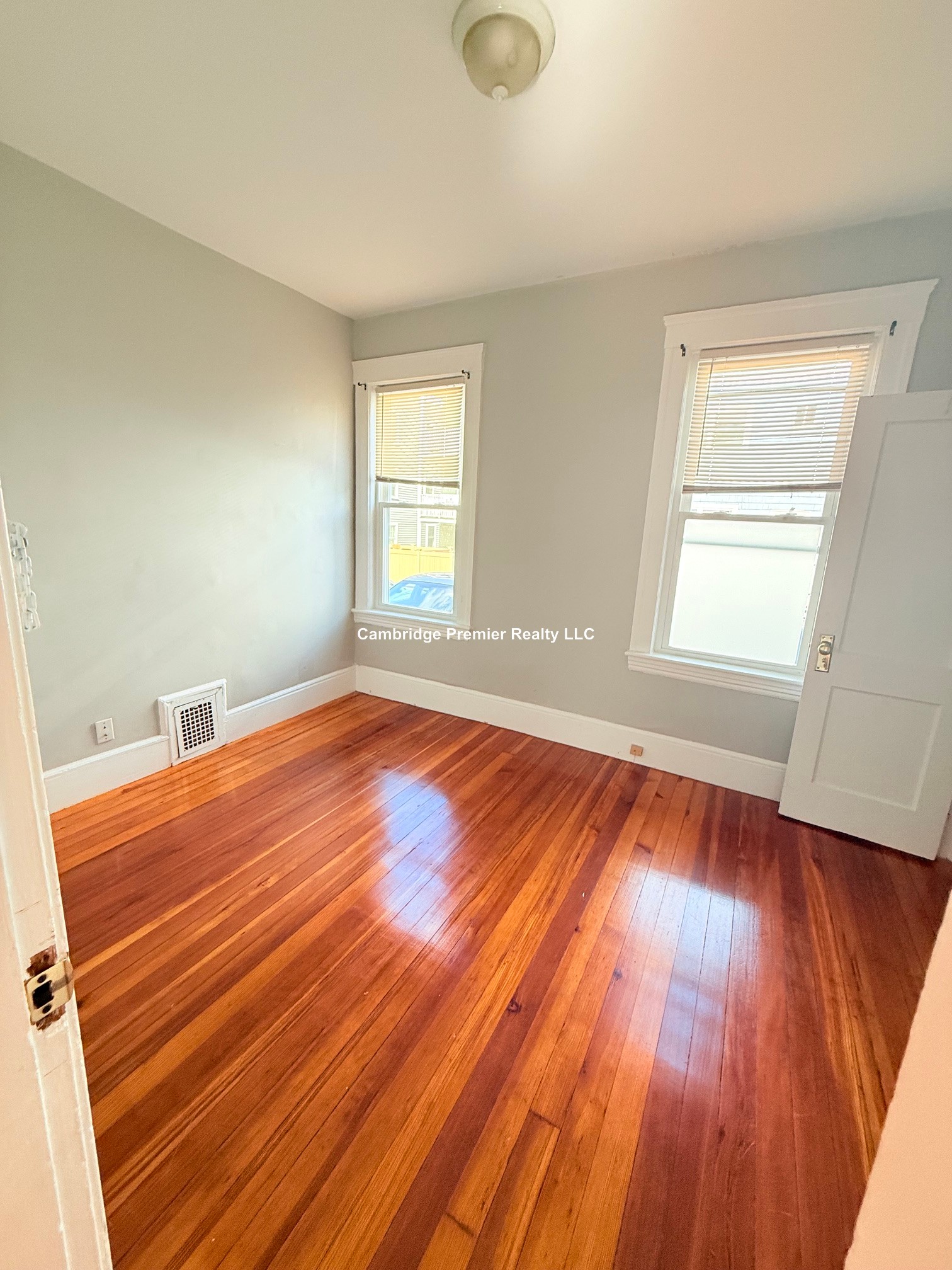 Photo 28 of Waldo Ave. Unit 1F