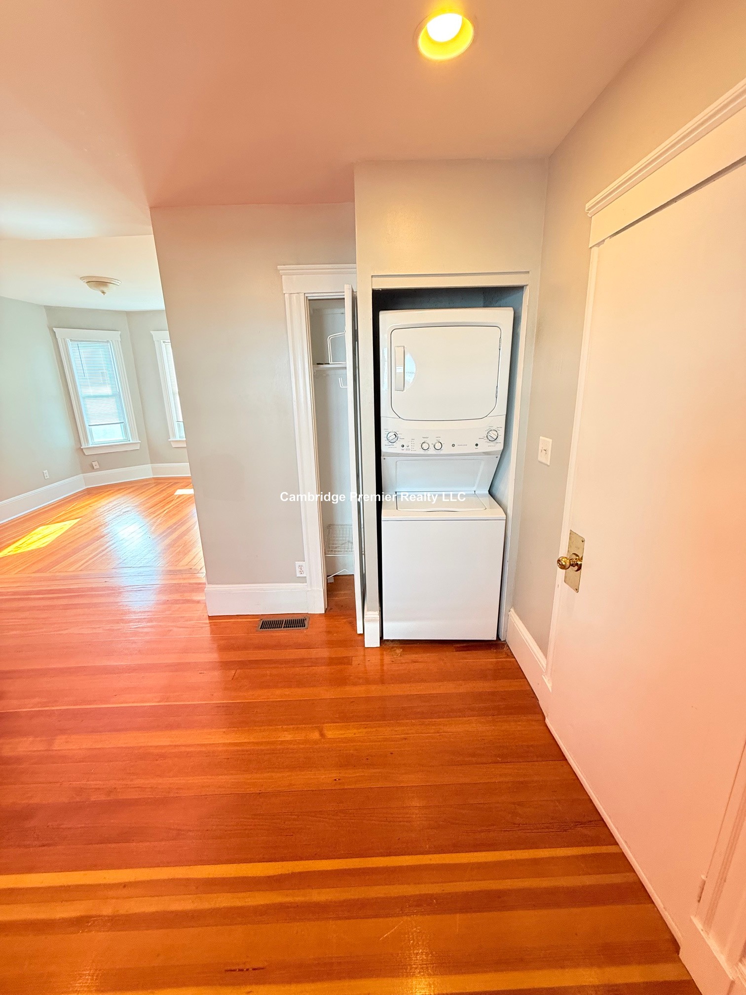 Photo 23 of Waldo Ave. Unit 1F