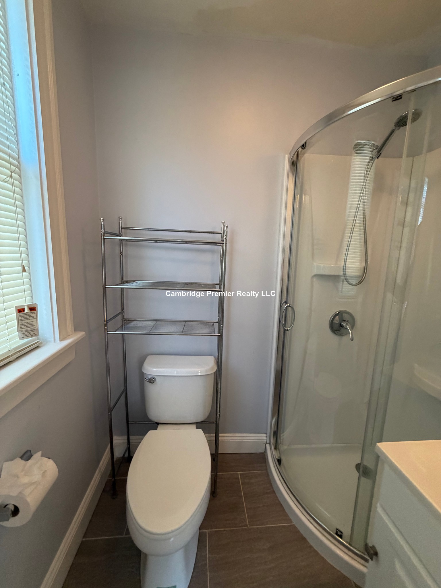 Photos of apartment on Waldo Ave.,Somerville MA 02143