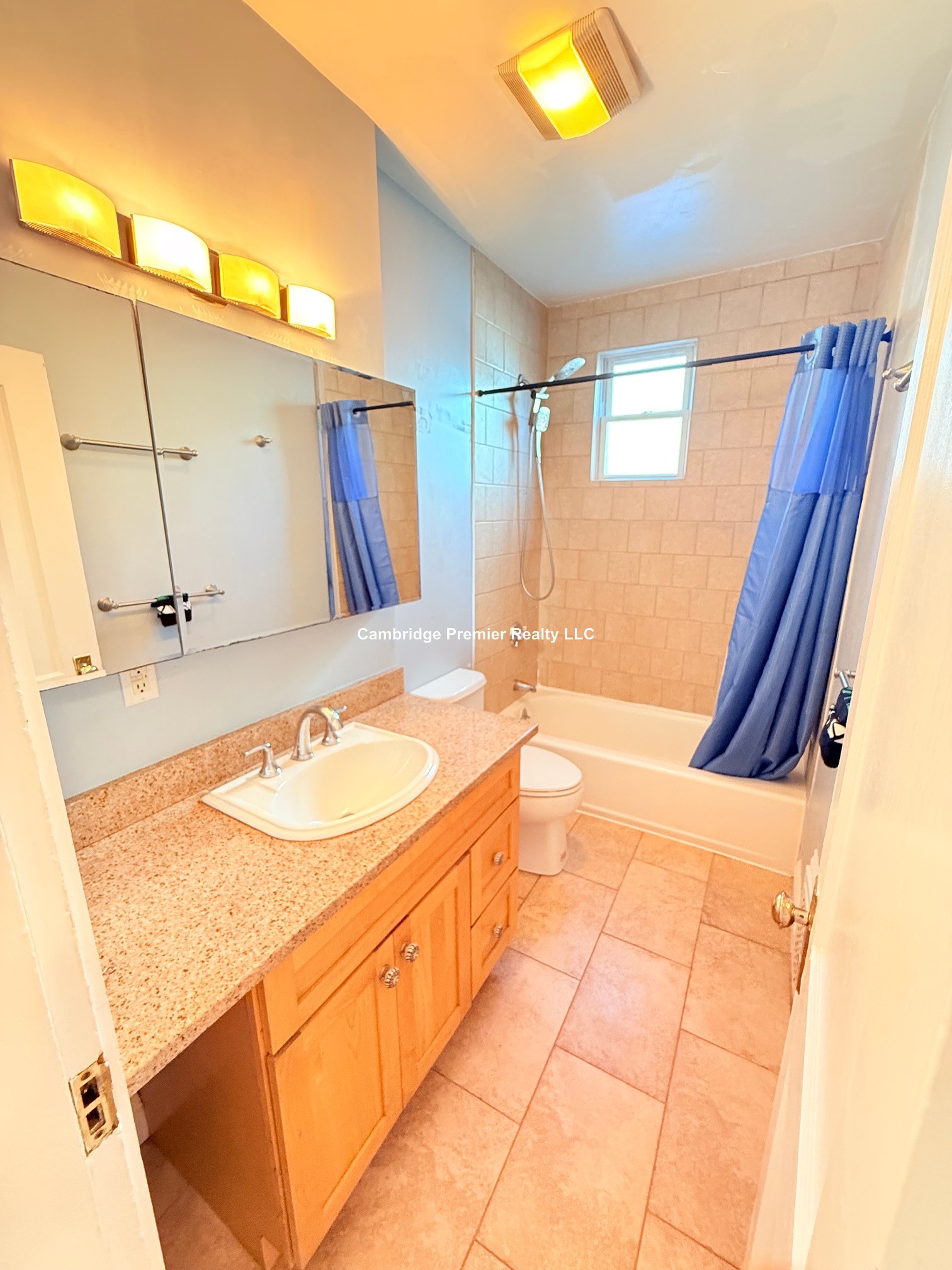 Photo 26 of Waldo Ave. Unit 1F