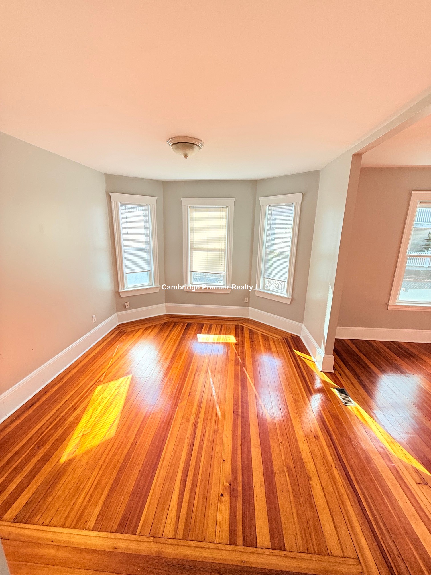 Photo 17 of Waldo Ave. Unit 1F