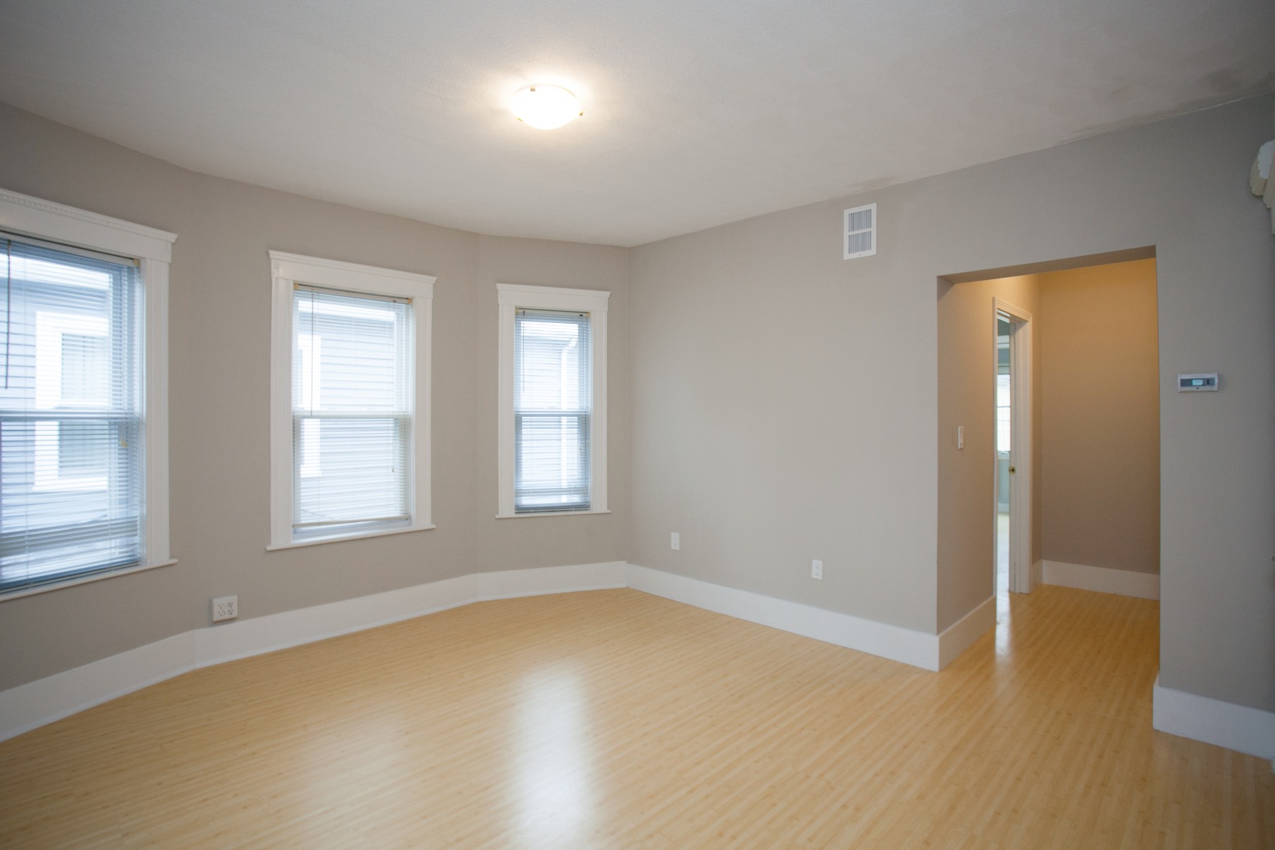 33 Bromfield Rd, Magoun Square