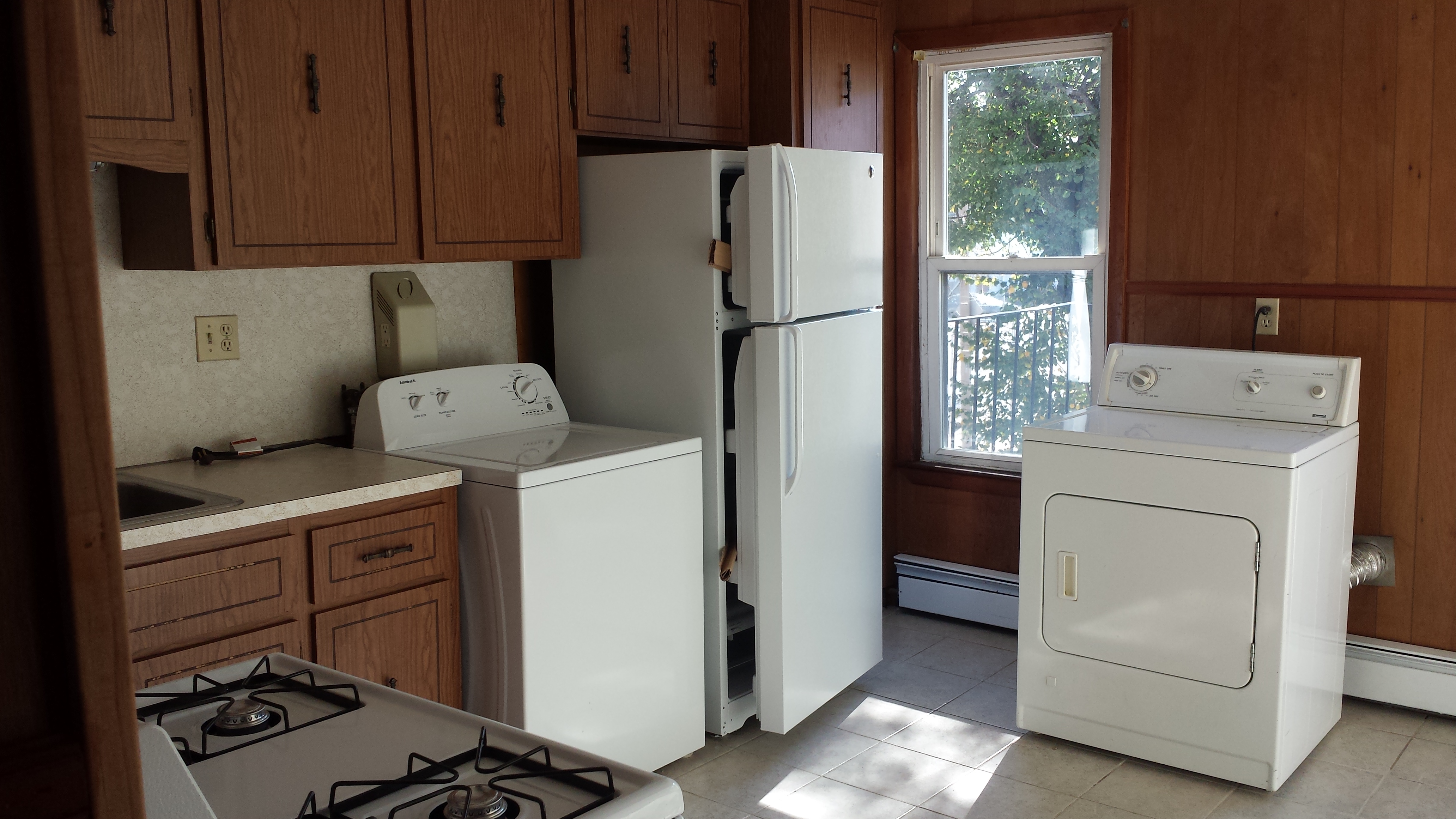 4 bed, 2 bath apartment for rent at 263 Everett Unit 0, East Boston — photo 11 of 11
