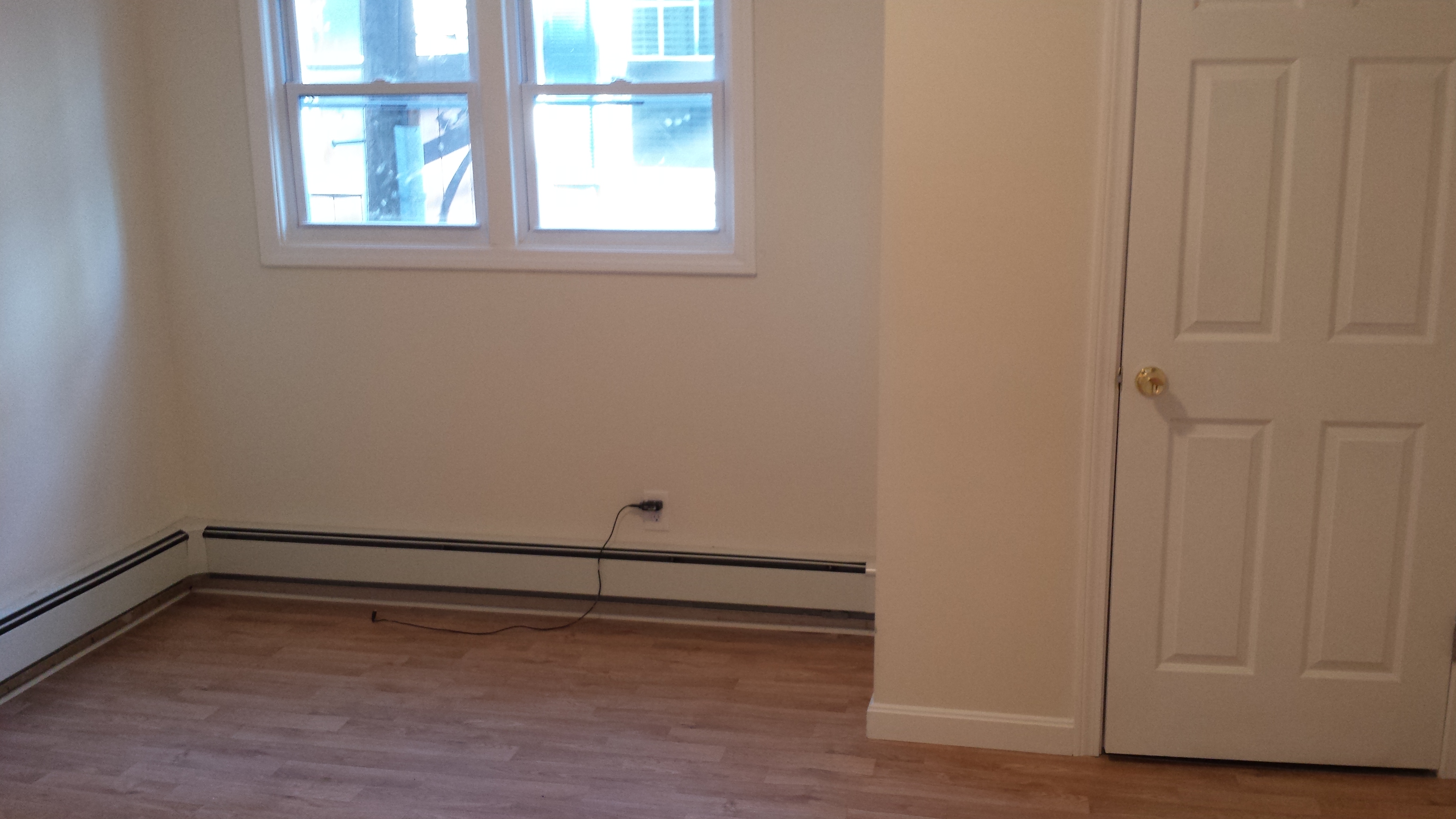 1.5 bed, 1 bath apartment for rent at 229 London Unit 0, East Boston
