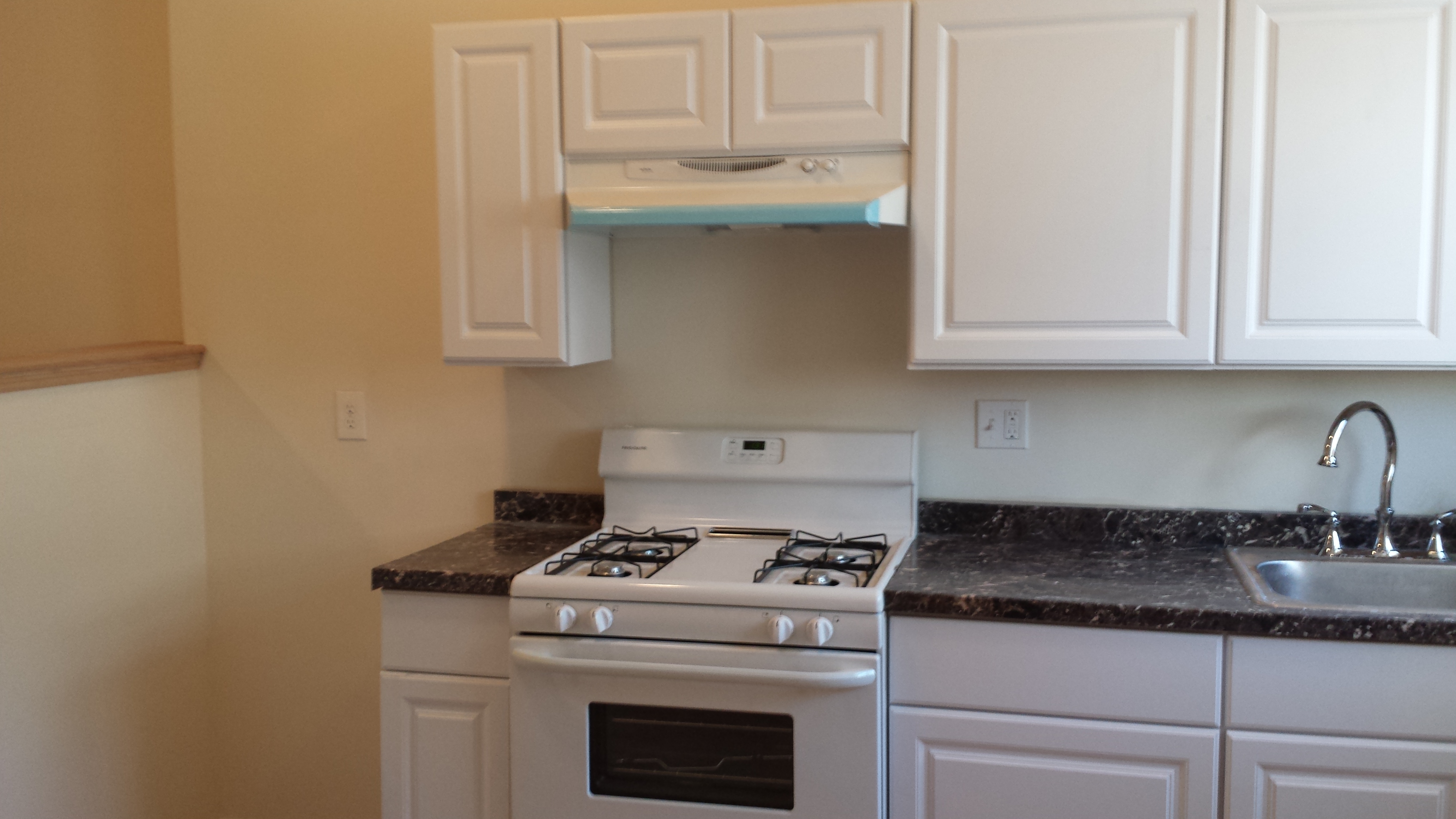 1.5 bed, 1 bath apartment for rent at 229 London Unit 0, East Boston — photo 15 of 17