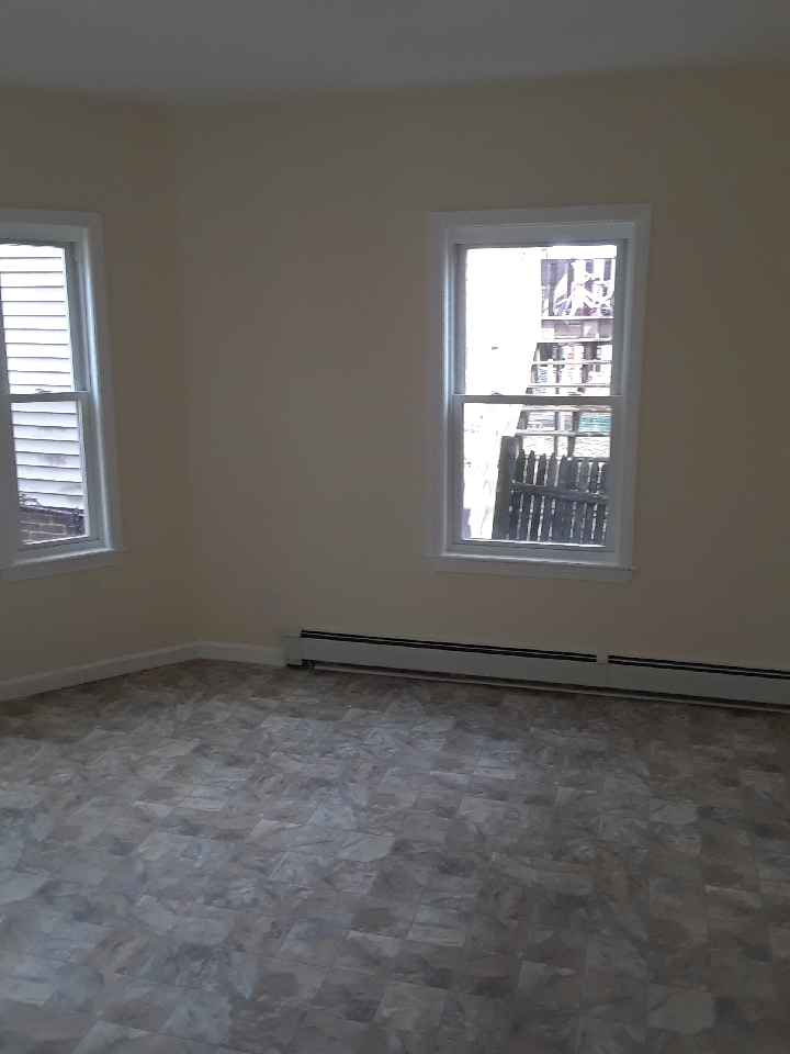 323 Beach St, Revere