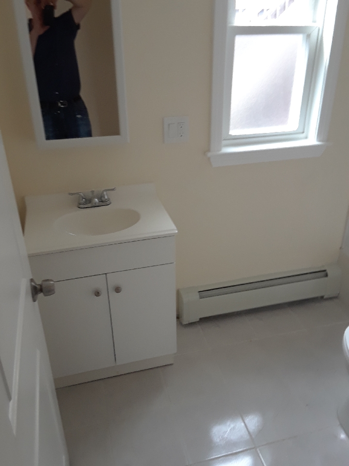 323 Beach St, Revere